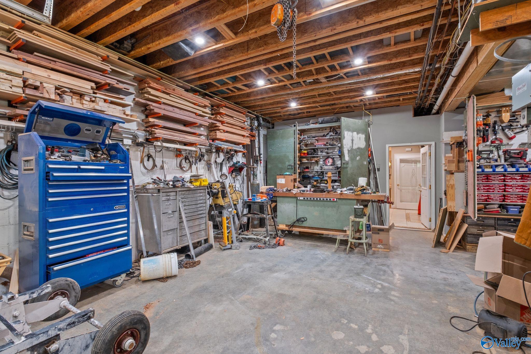 556 Hardie Lane