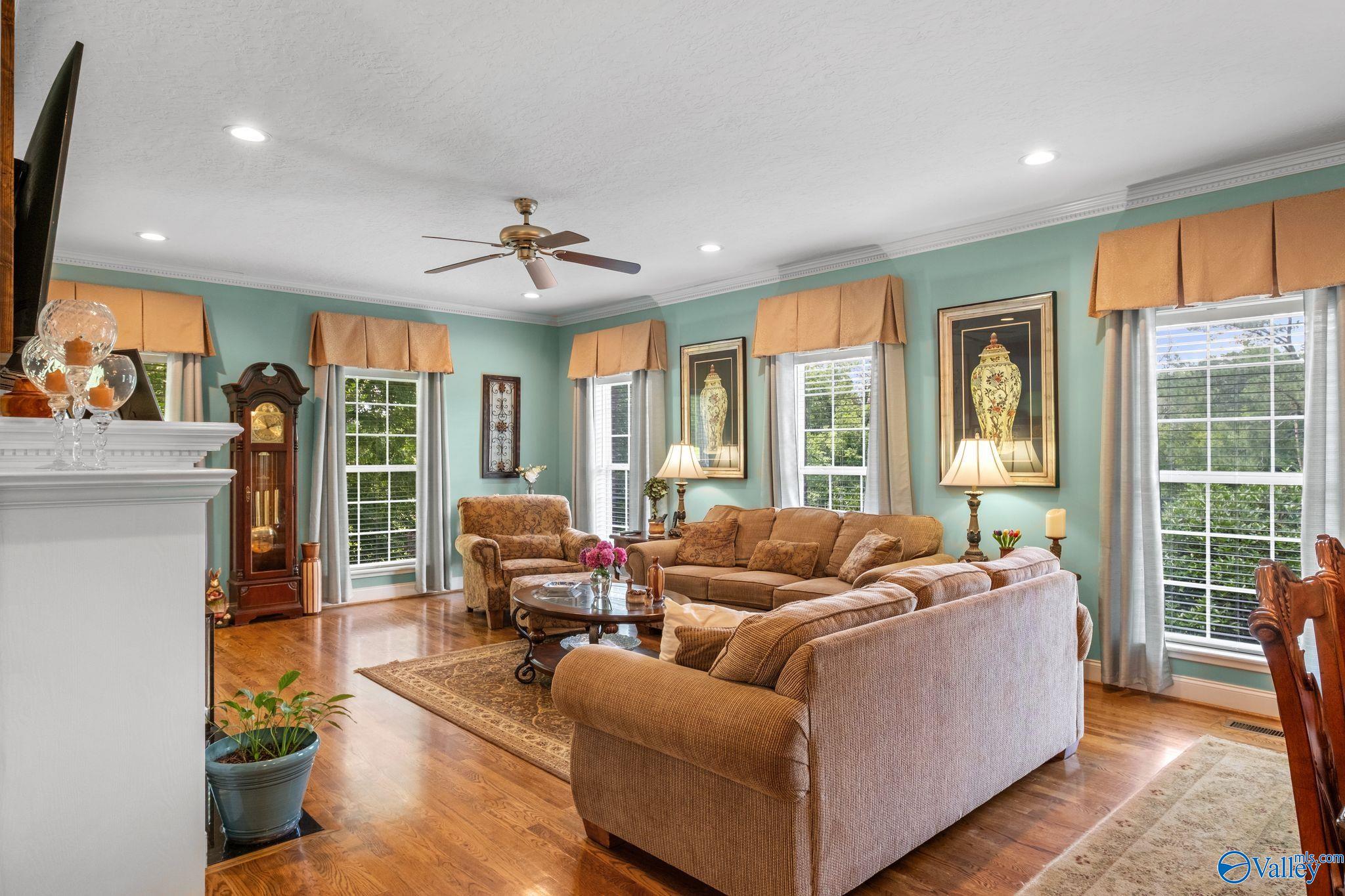 556 Hardie Lane