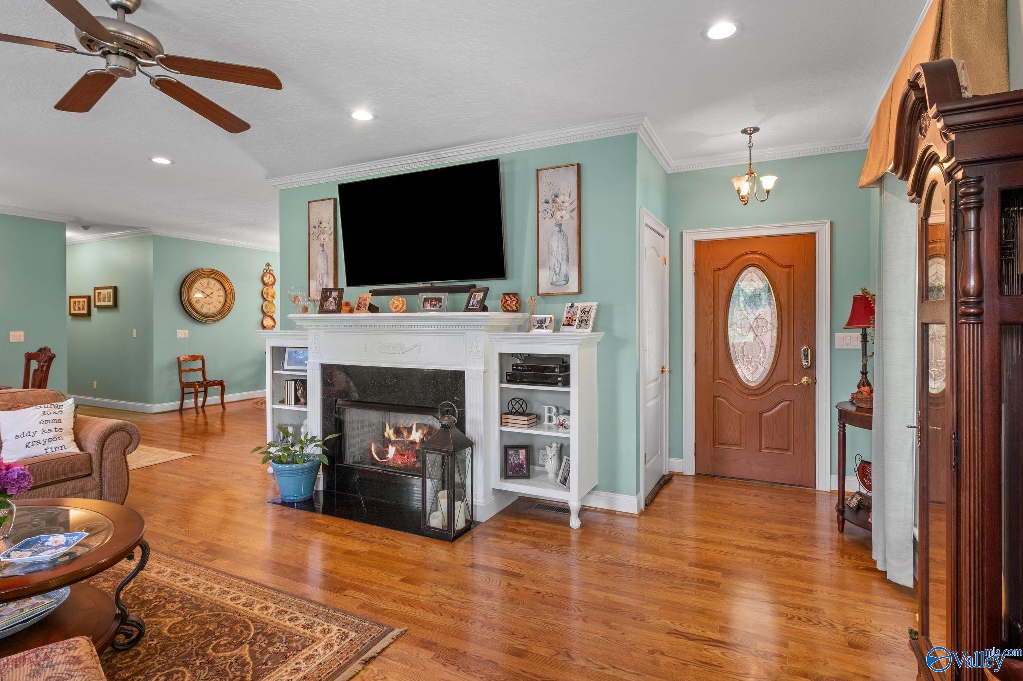 556 Hardie Lane