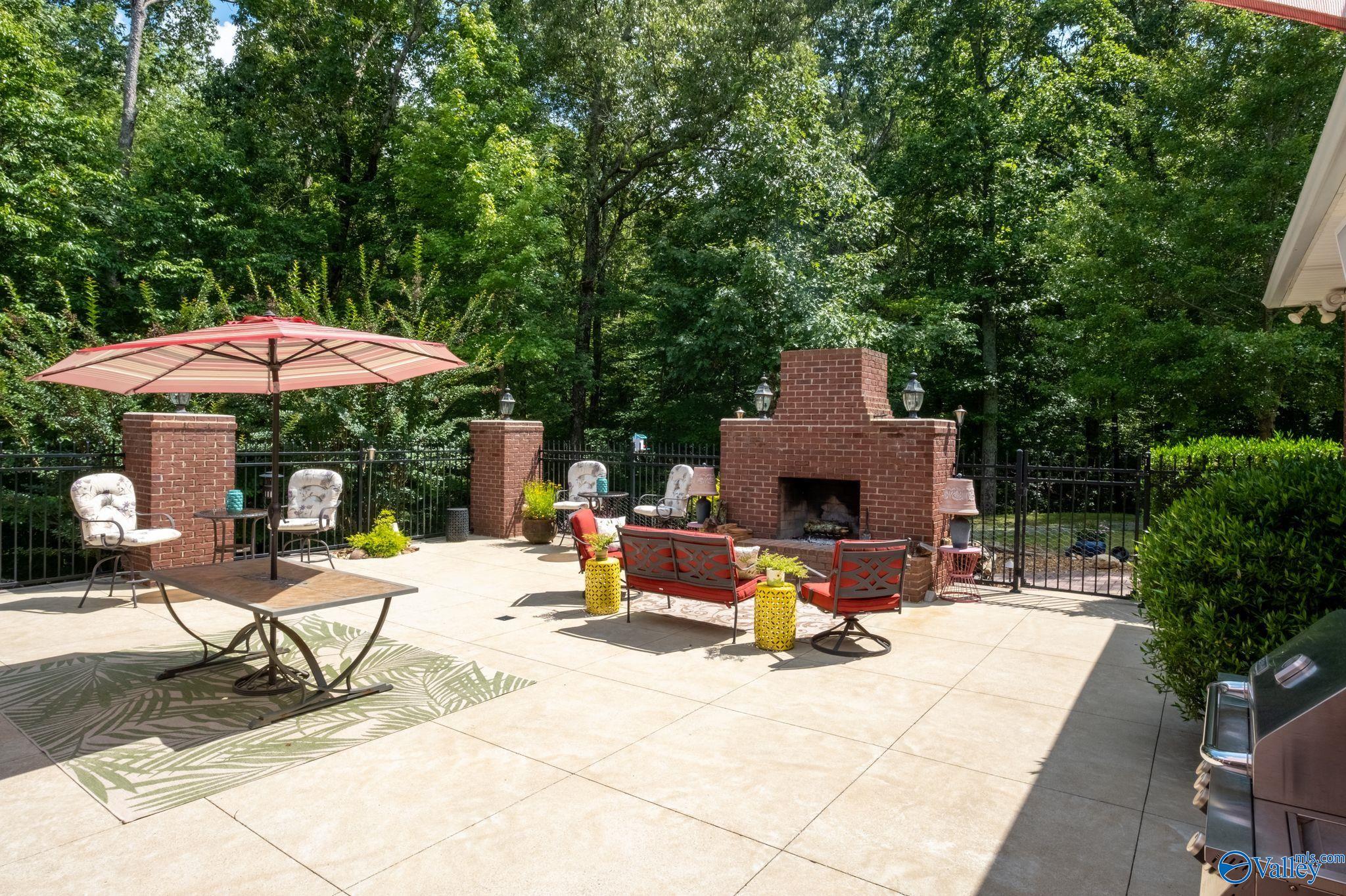 556 Hardie Lane