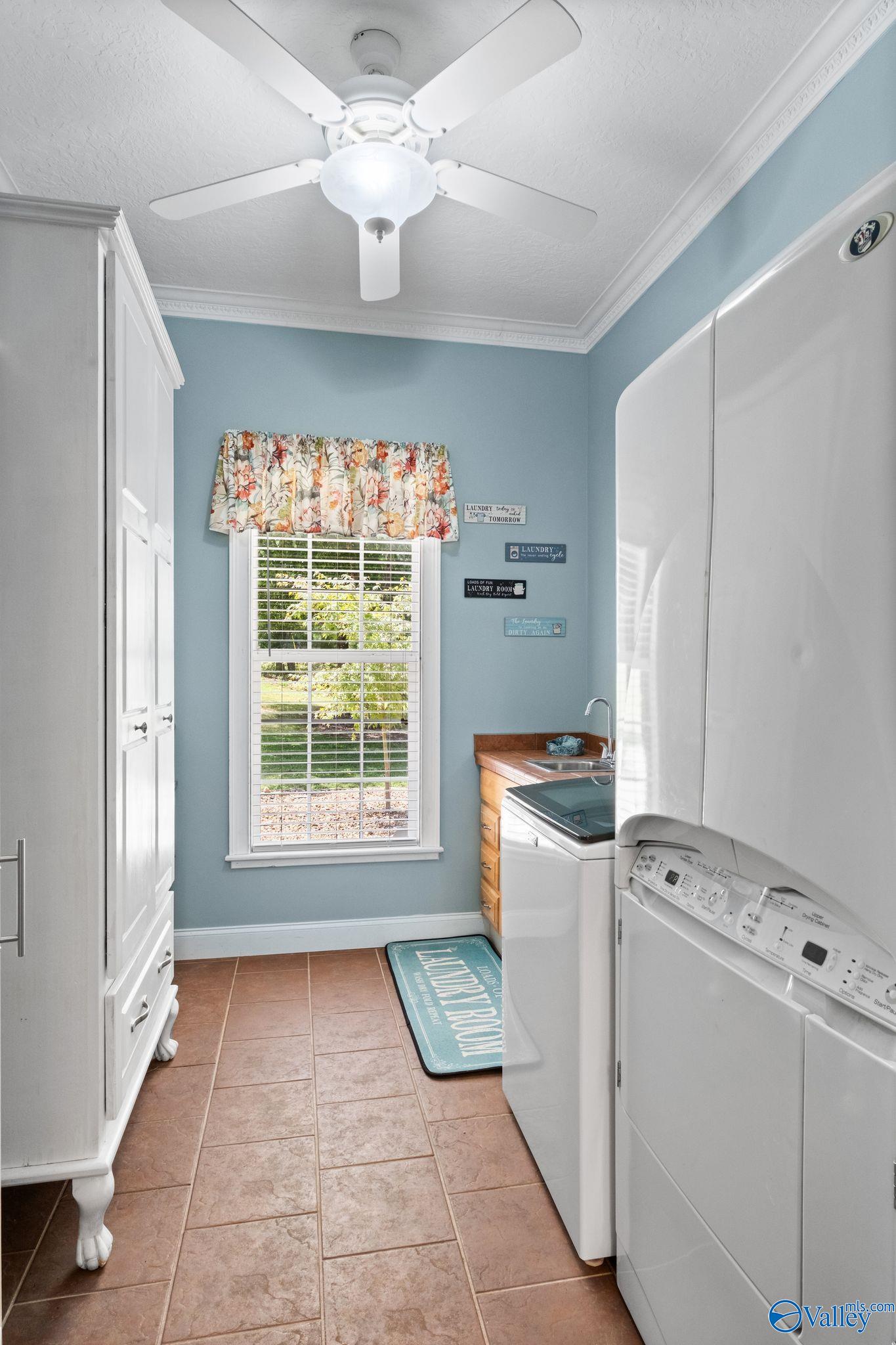 556 Hardie Lane