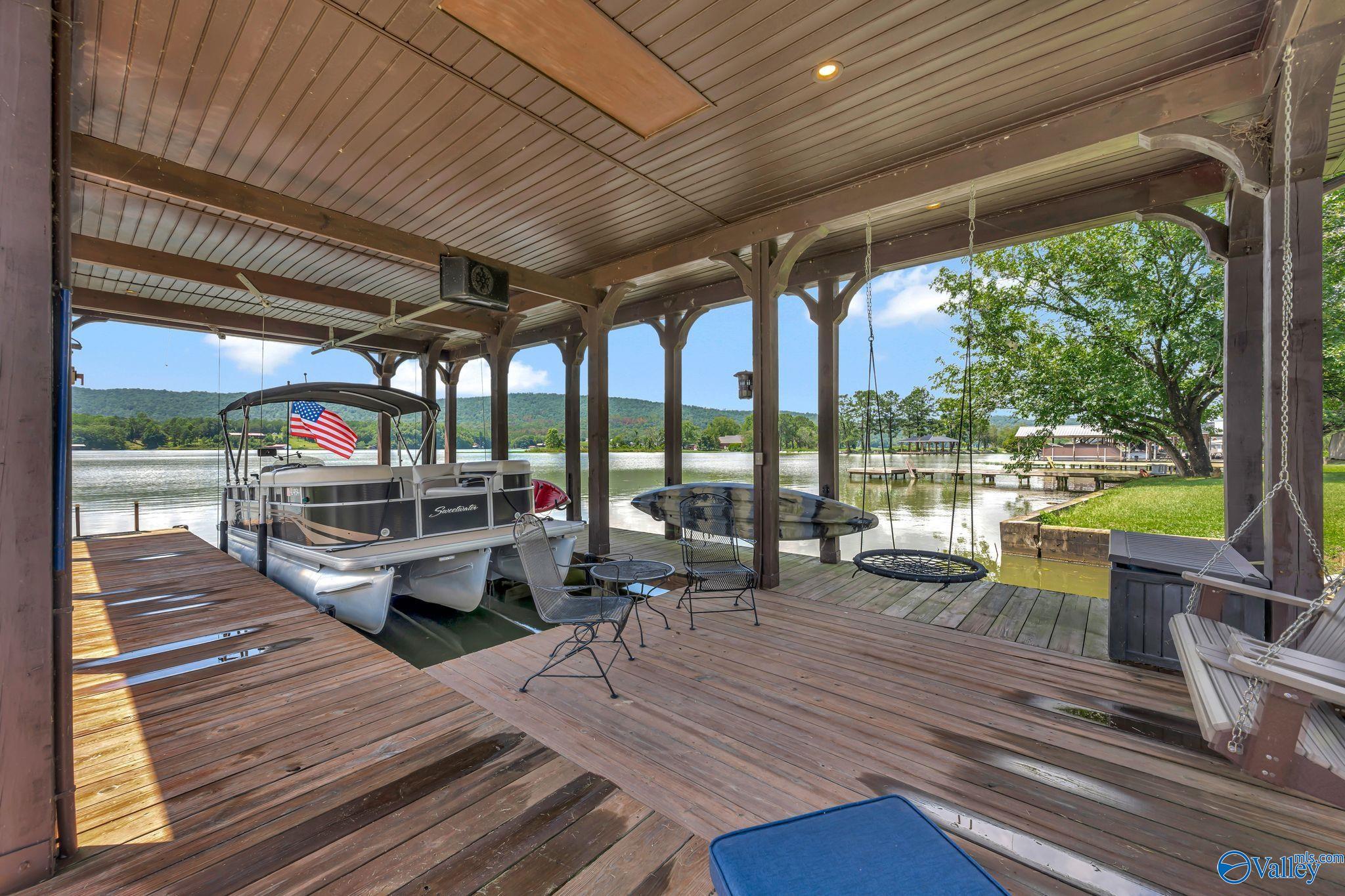 709 Hood Cove Road