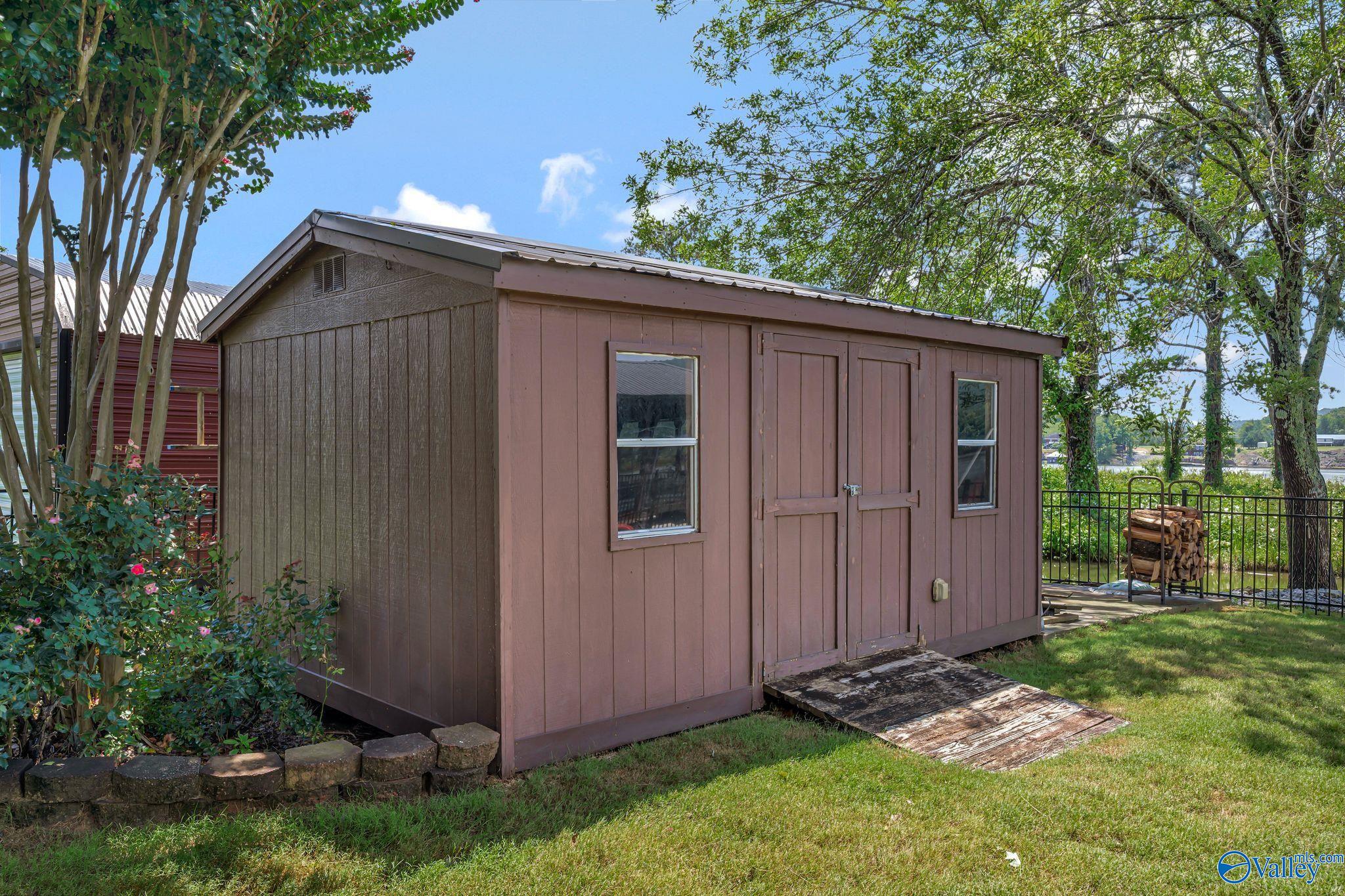 709 Hood Cove Road