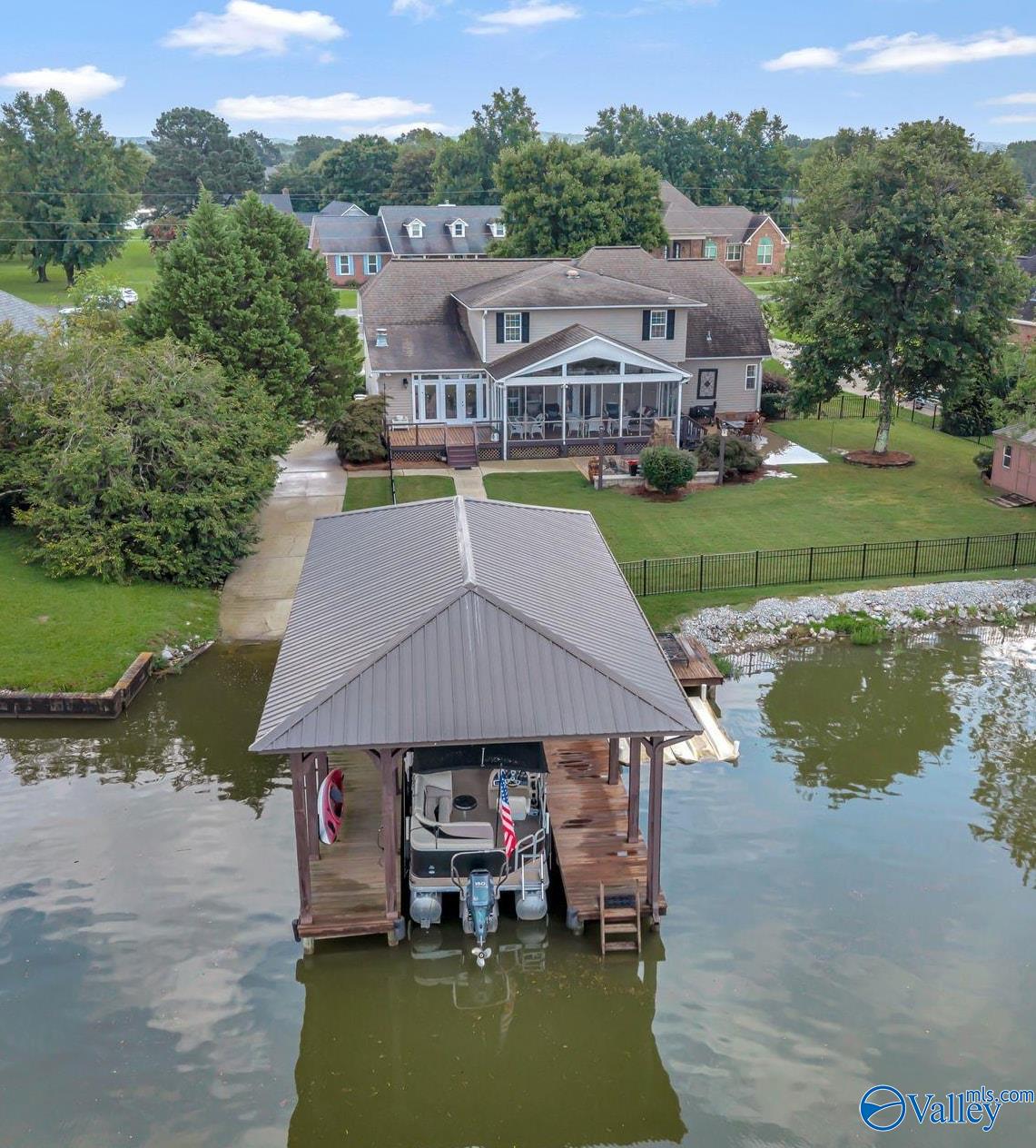 709 Hood Cove Road