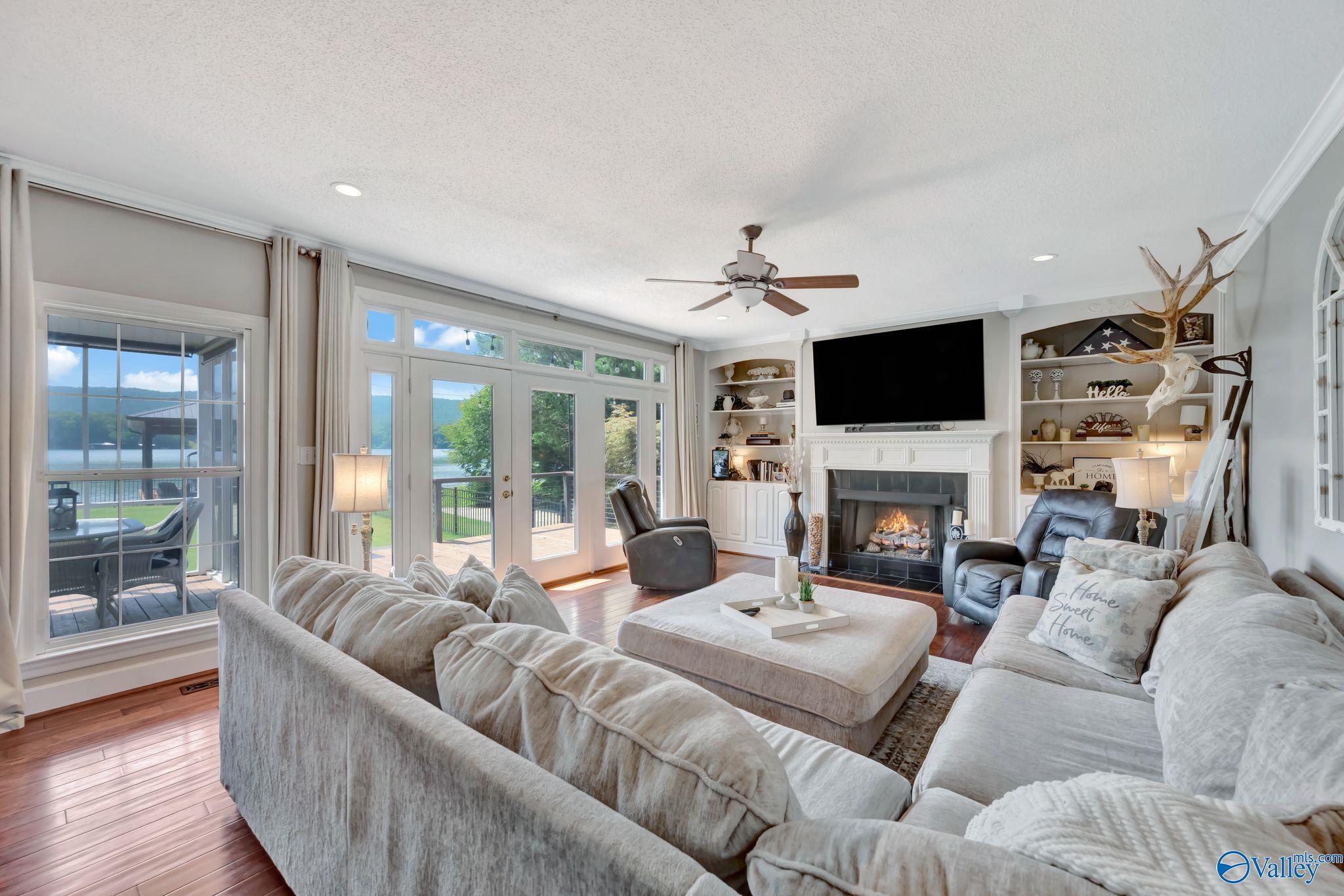 709 Hood Cove Road