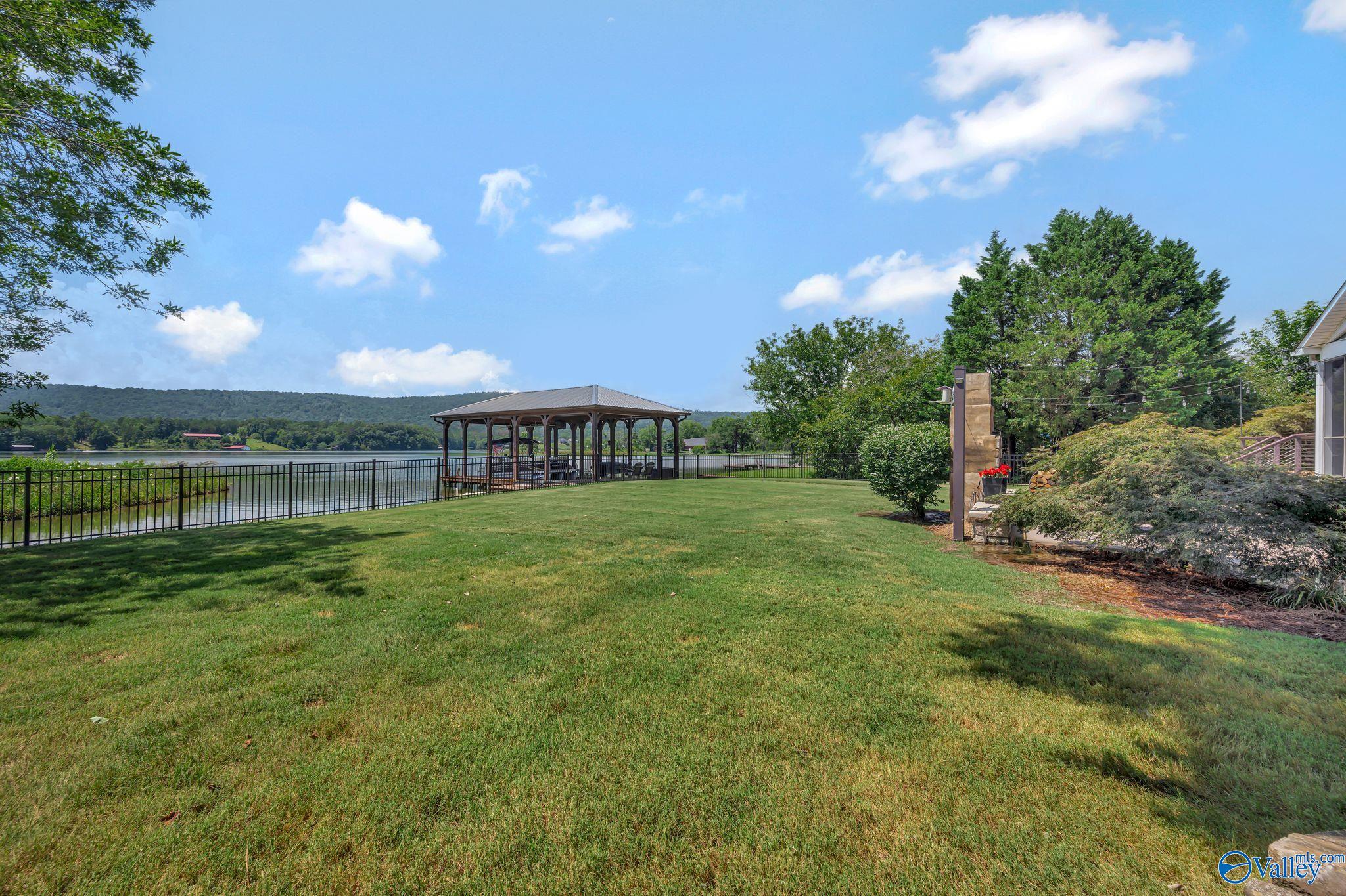 709 Hood Cove Road
