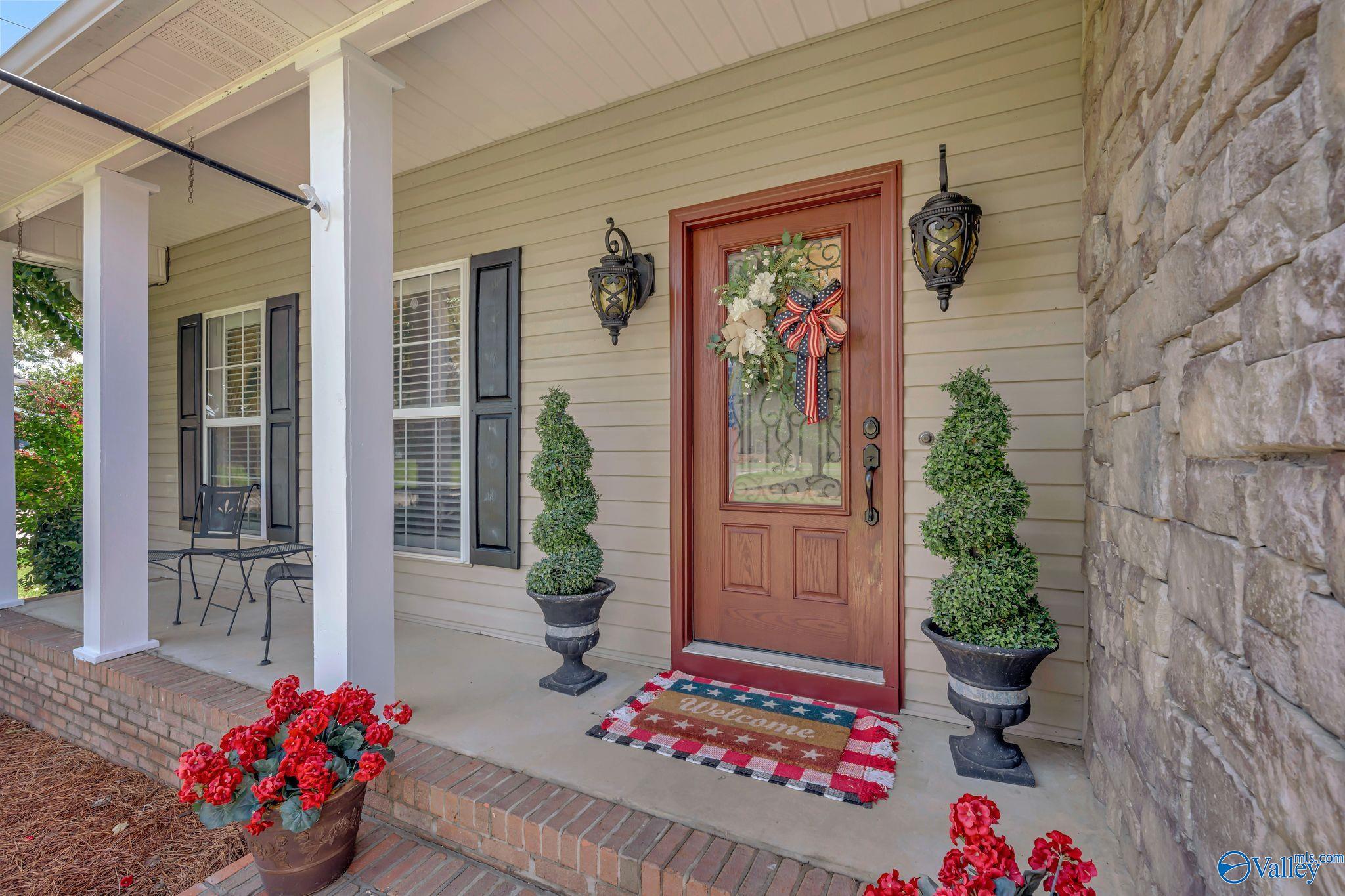 709 Hood Cove Road