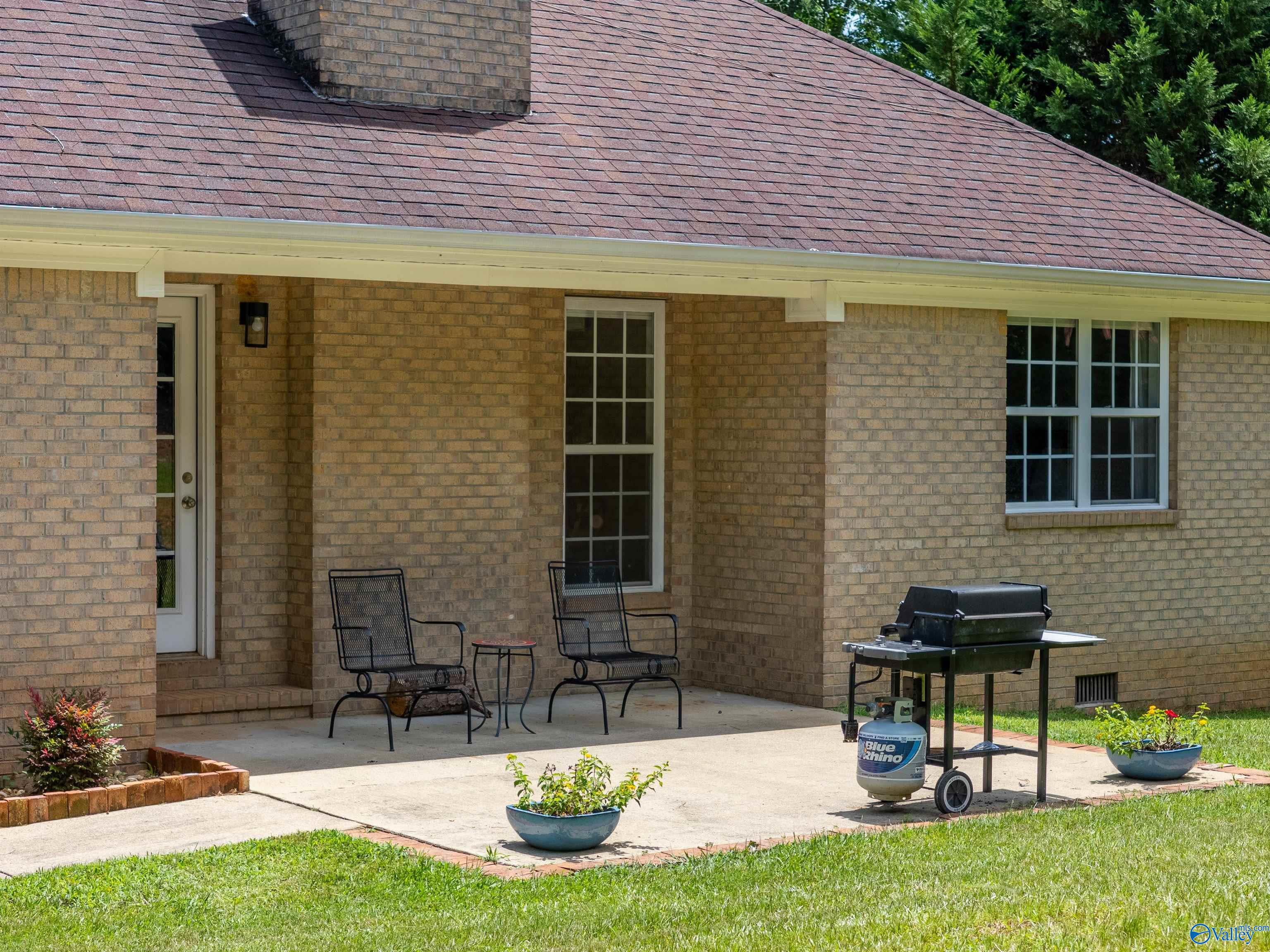 1115 Edgar Road