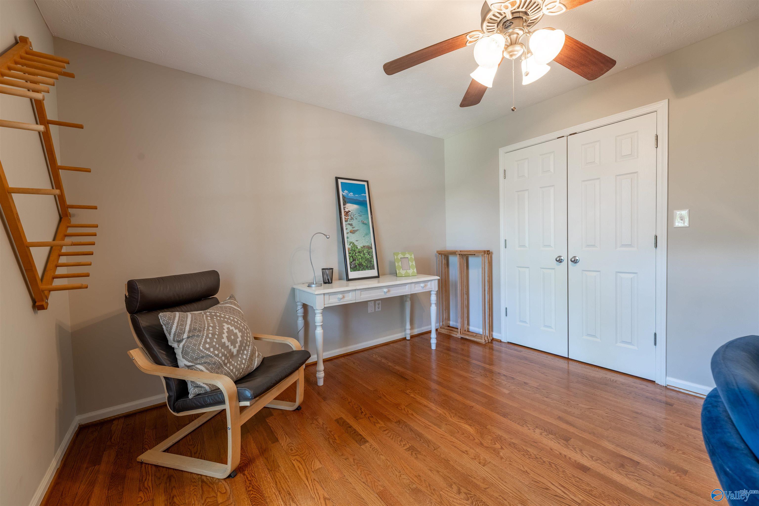 1115 Edgar Road
