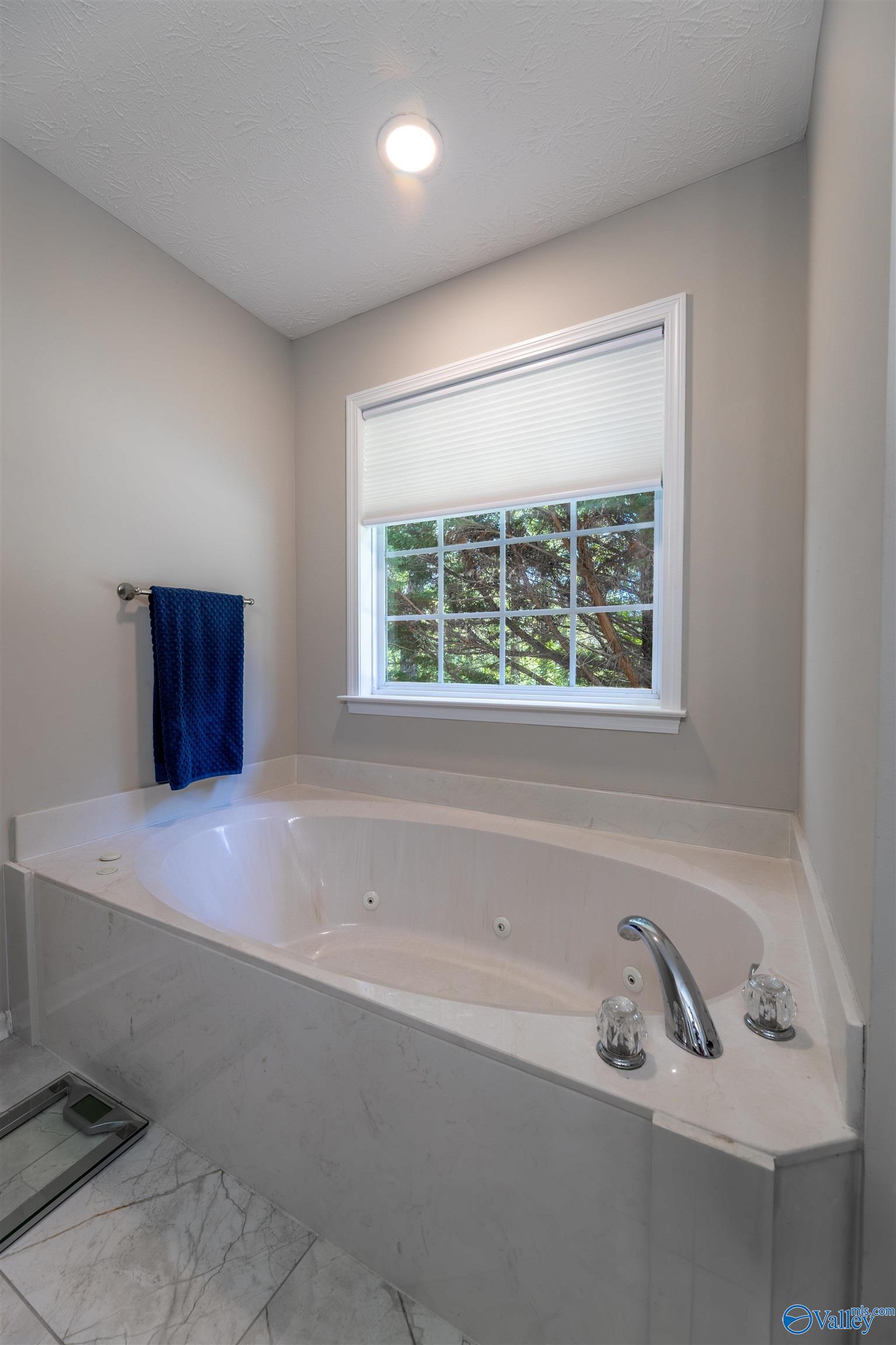 1115 Edgar Road