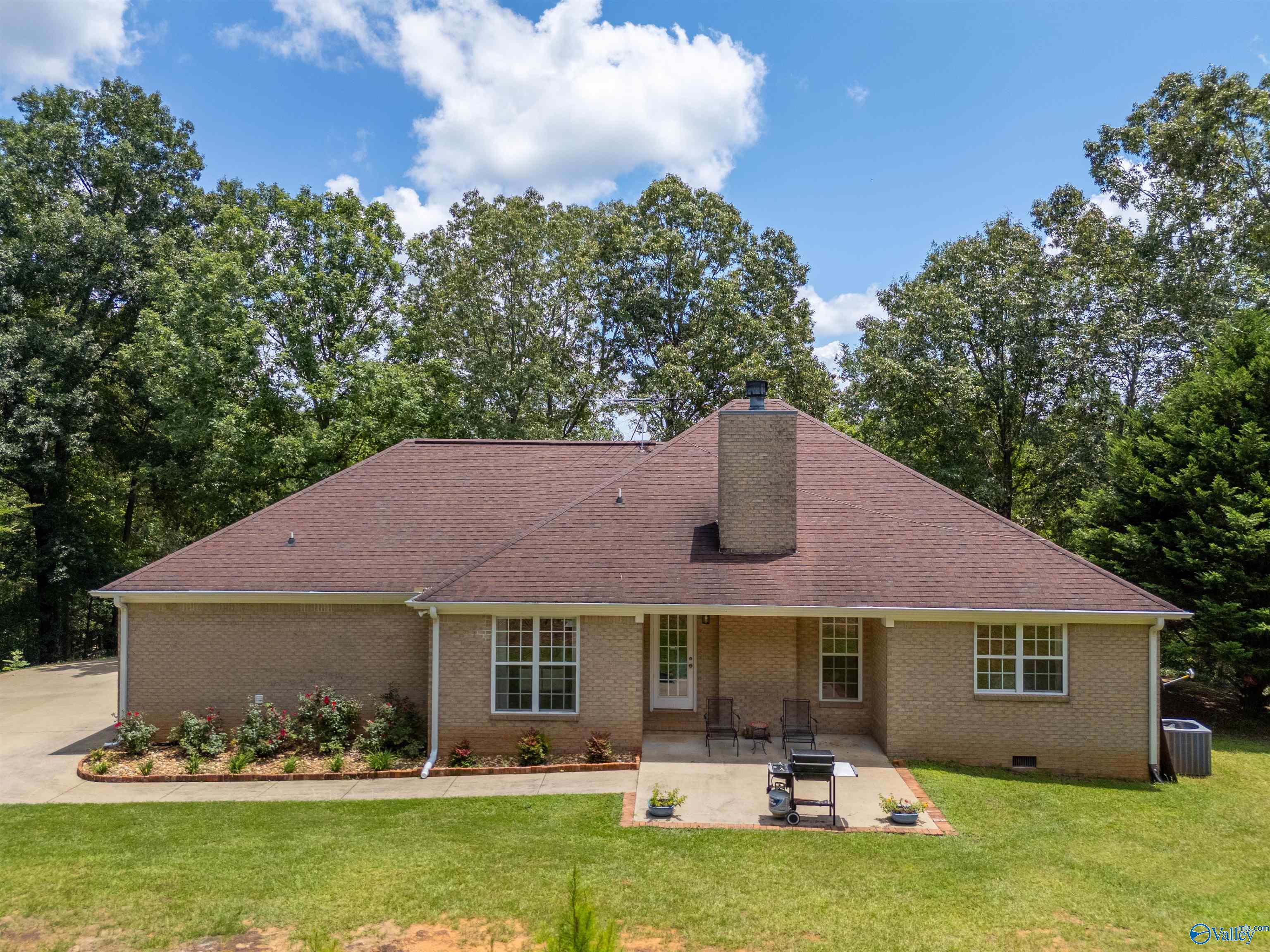 1115 Edgar Road