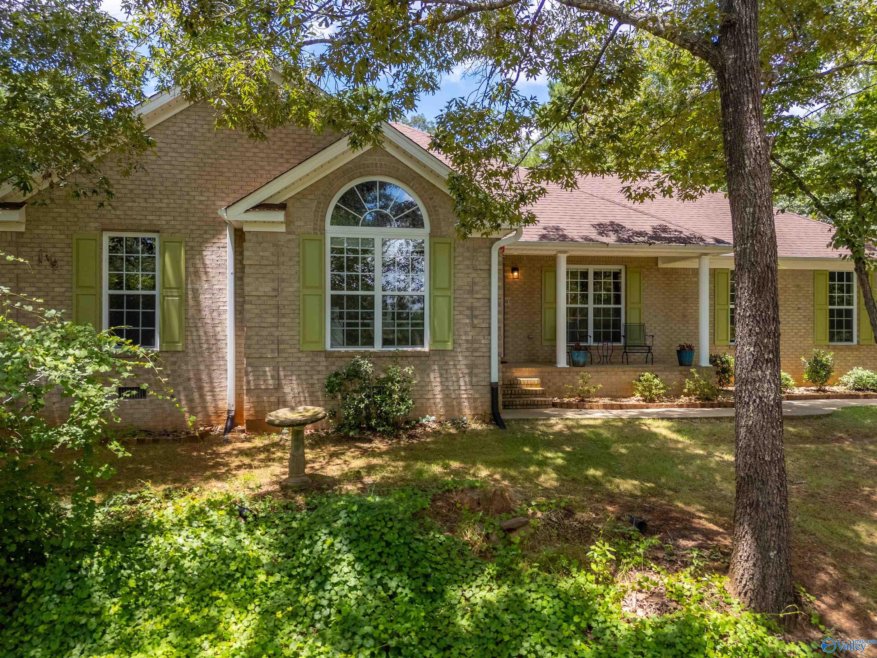 1115 Edgar Road