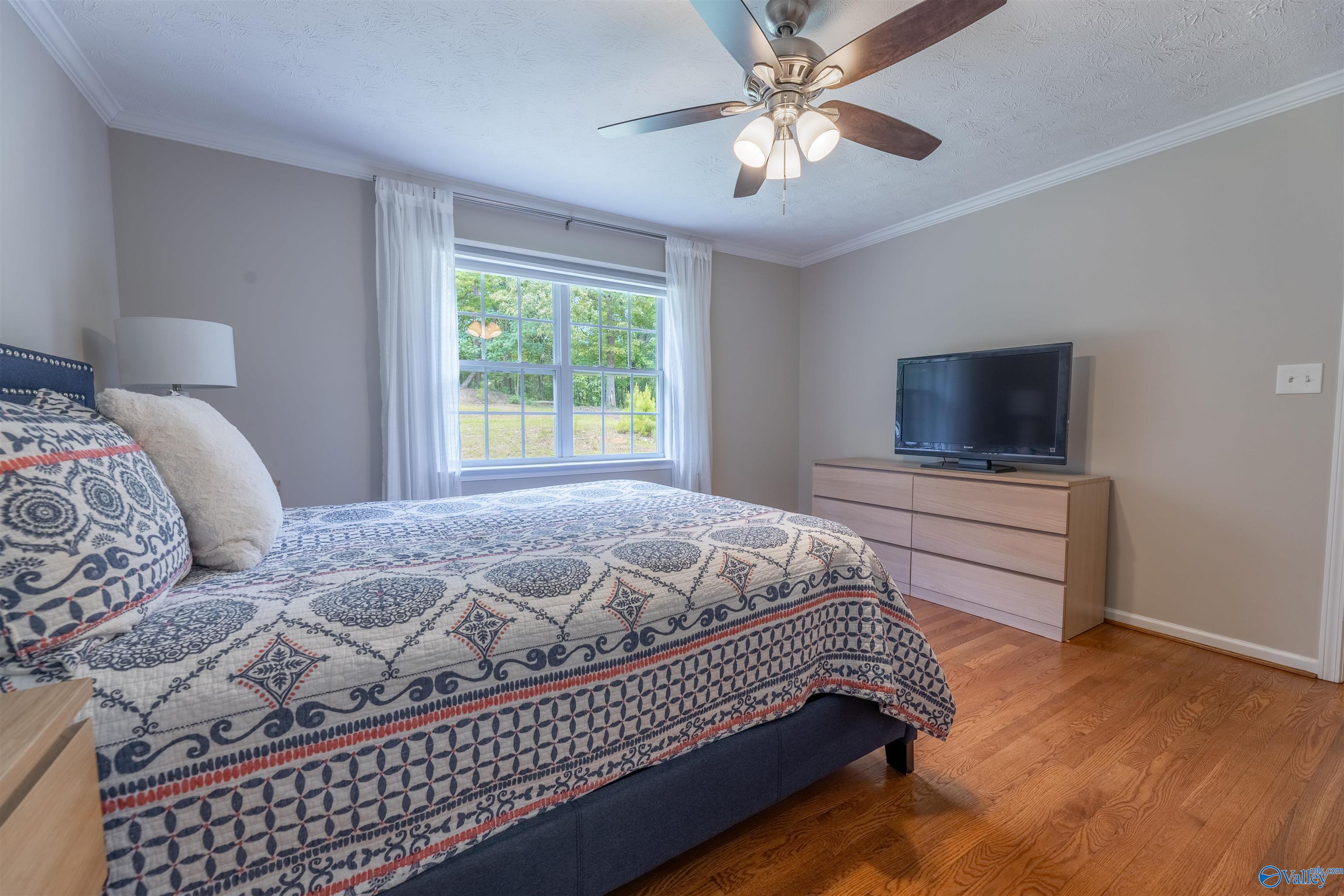 1115 Edgar Road