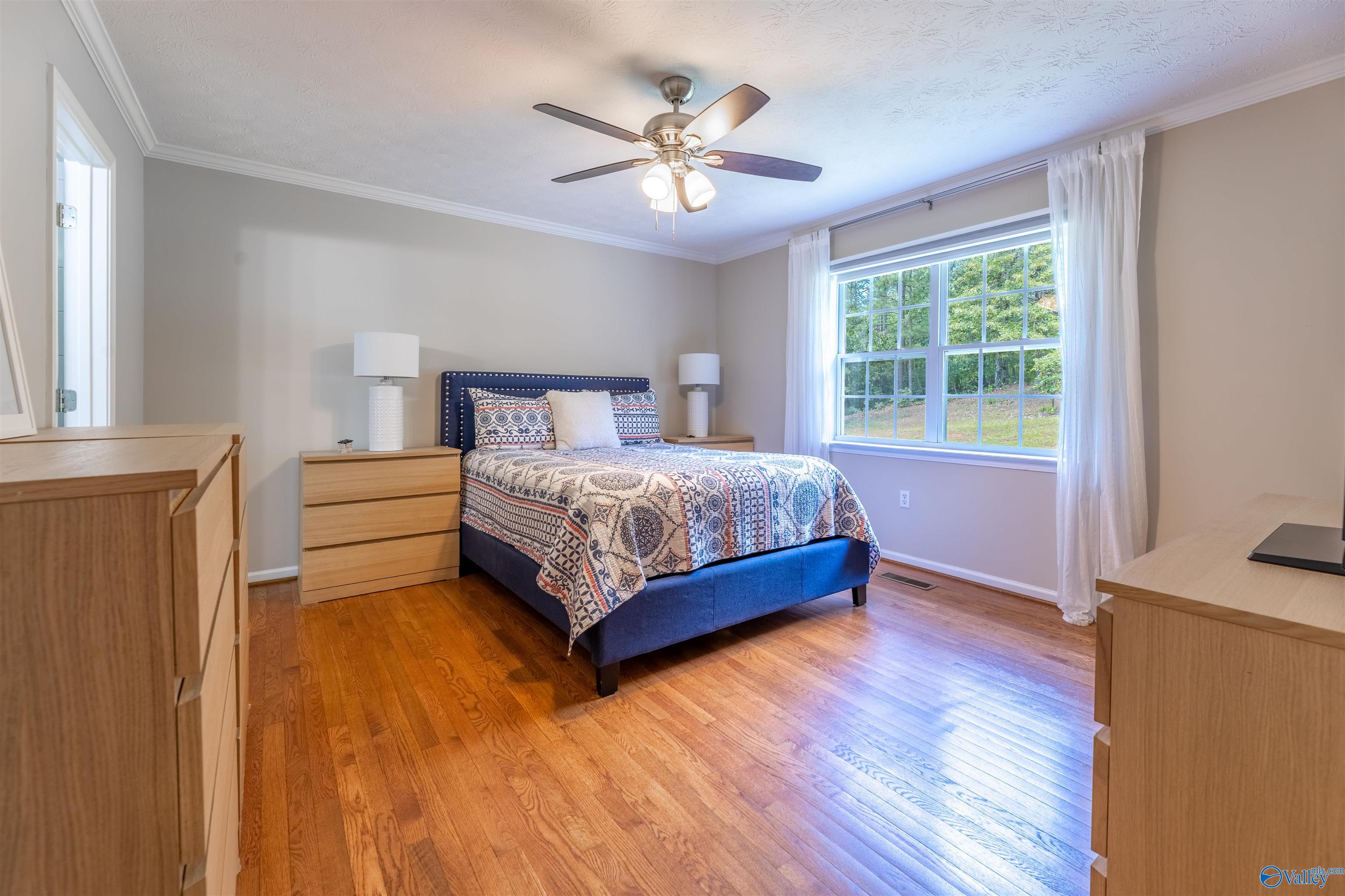1115 Edgar Road