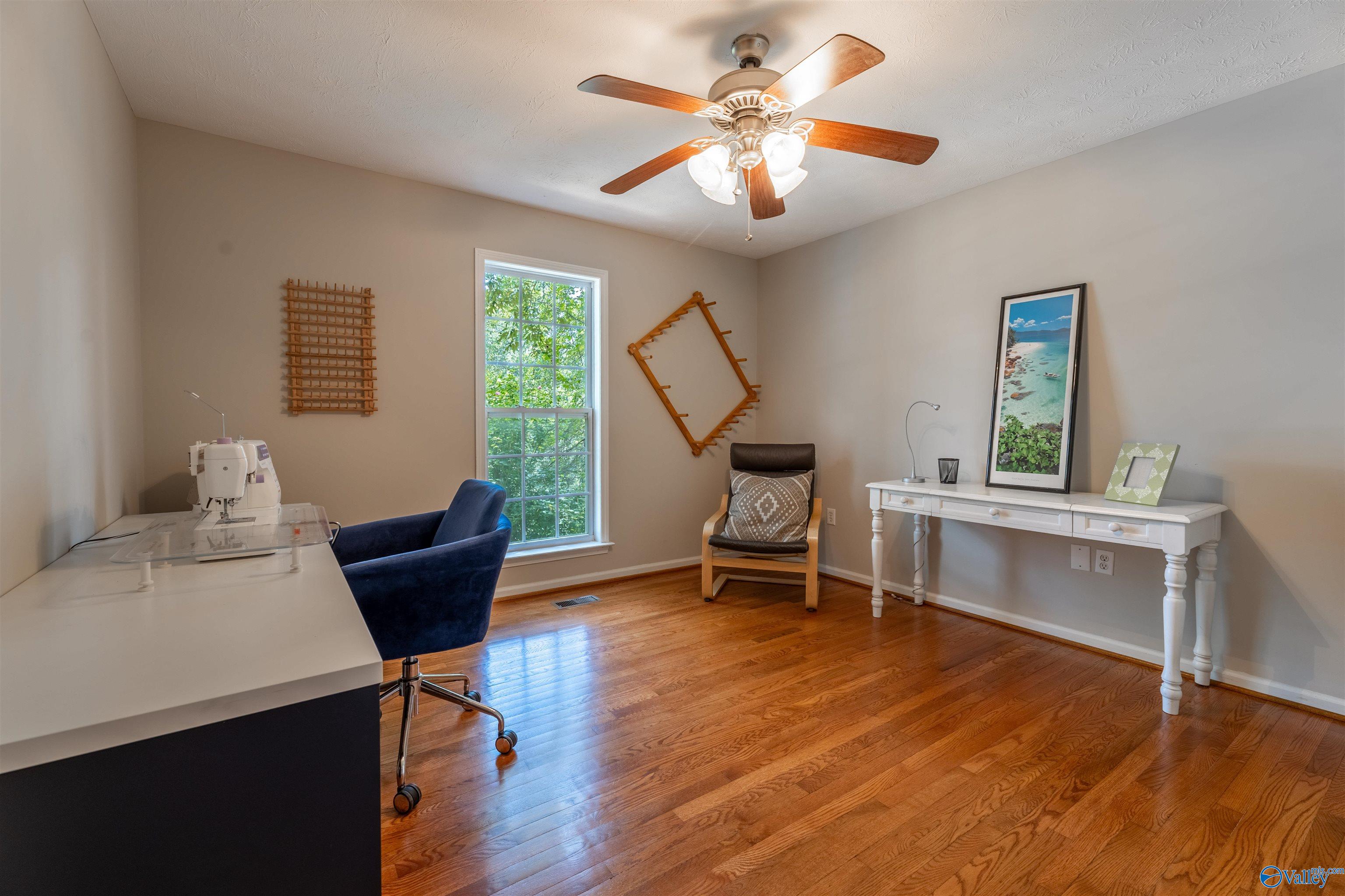 1115 Edgar Road