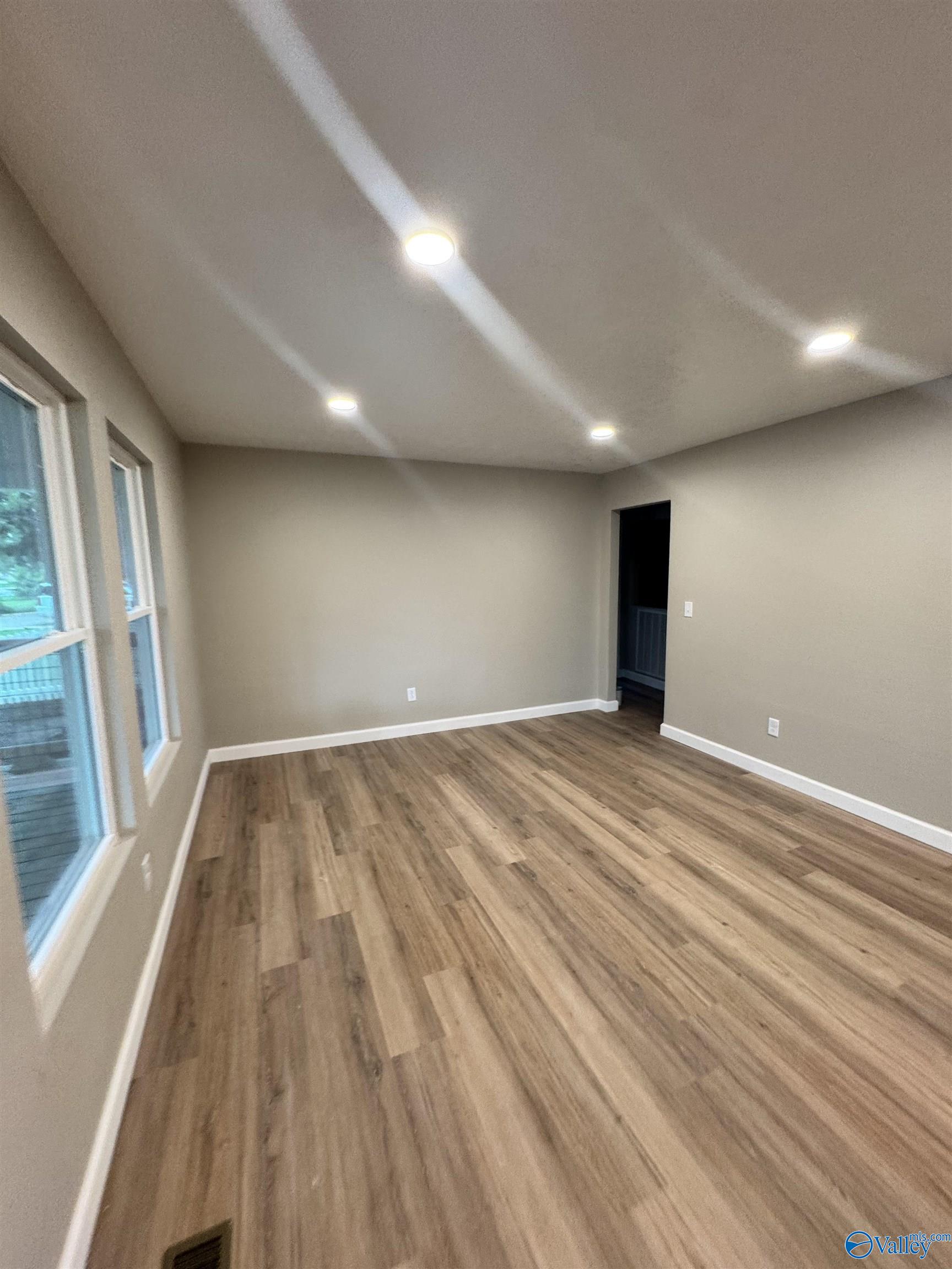 405 Stewart Avenue SE