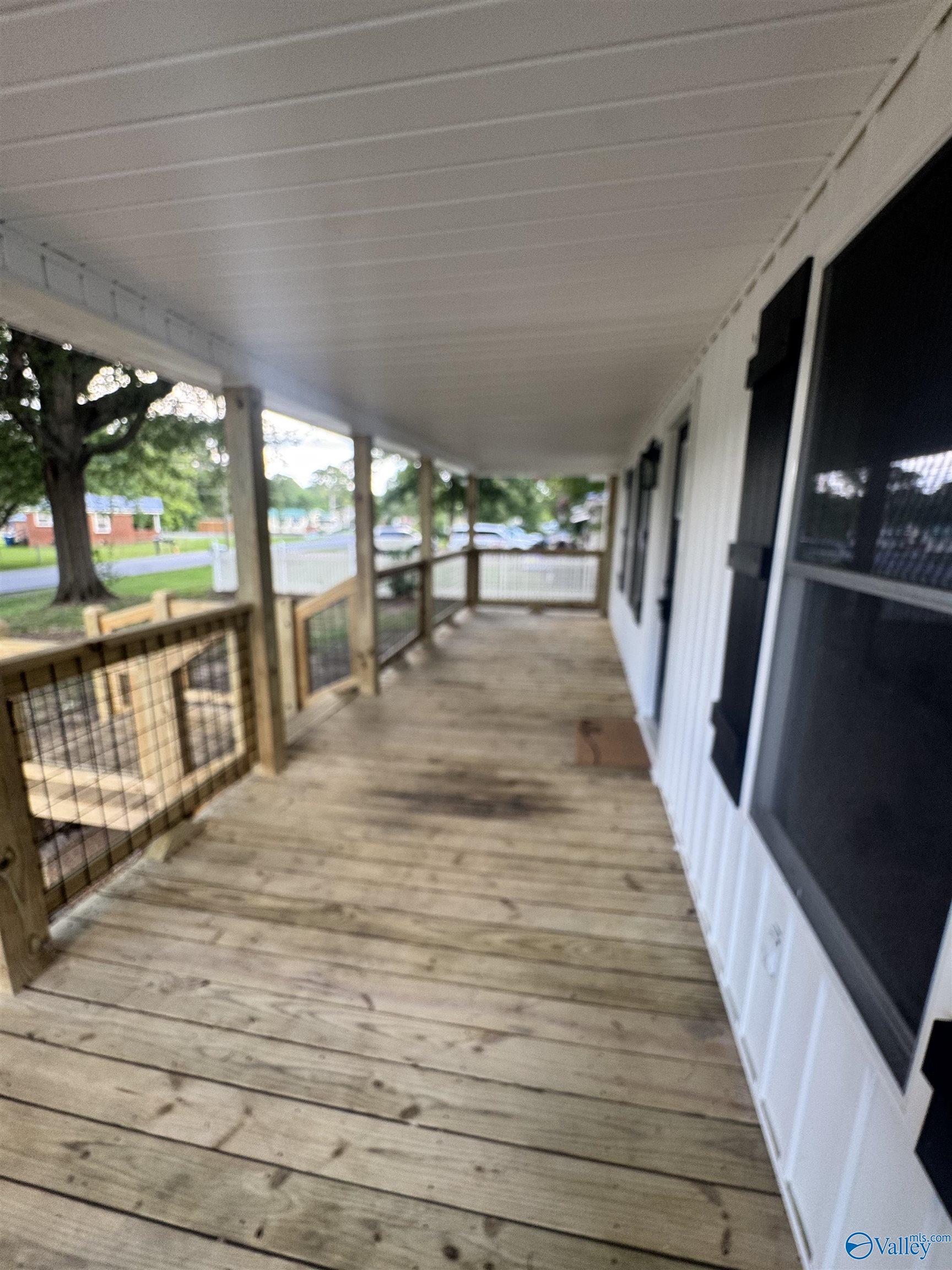 405 Stewart Avenue SE