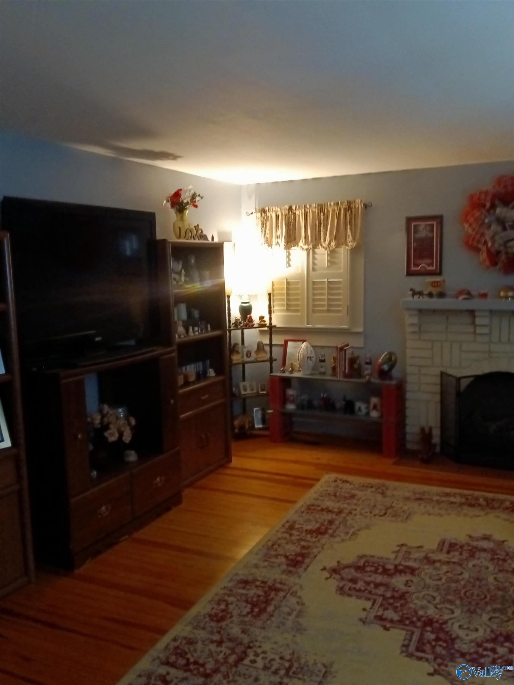 1306 Ewing Avenue