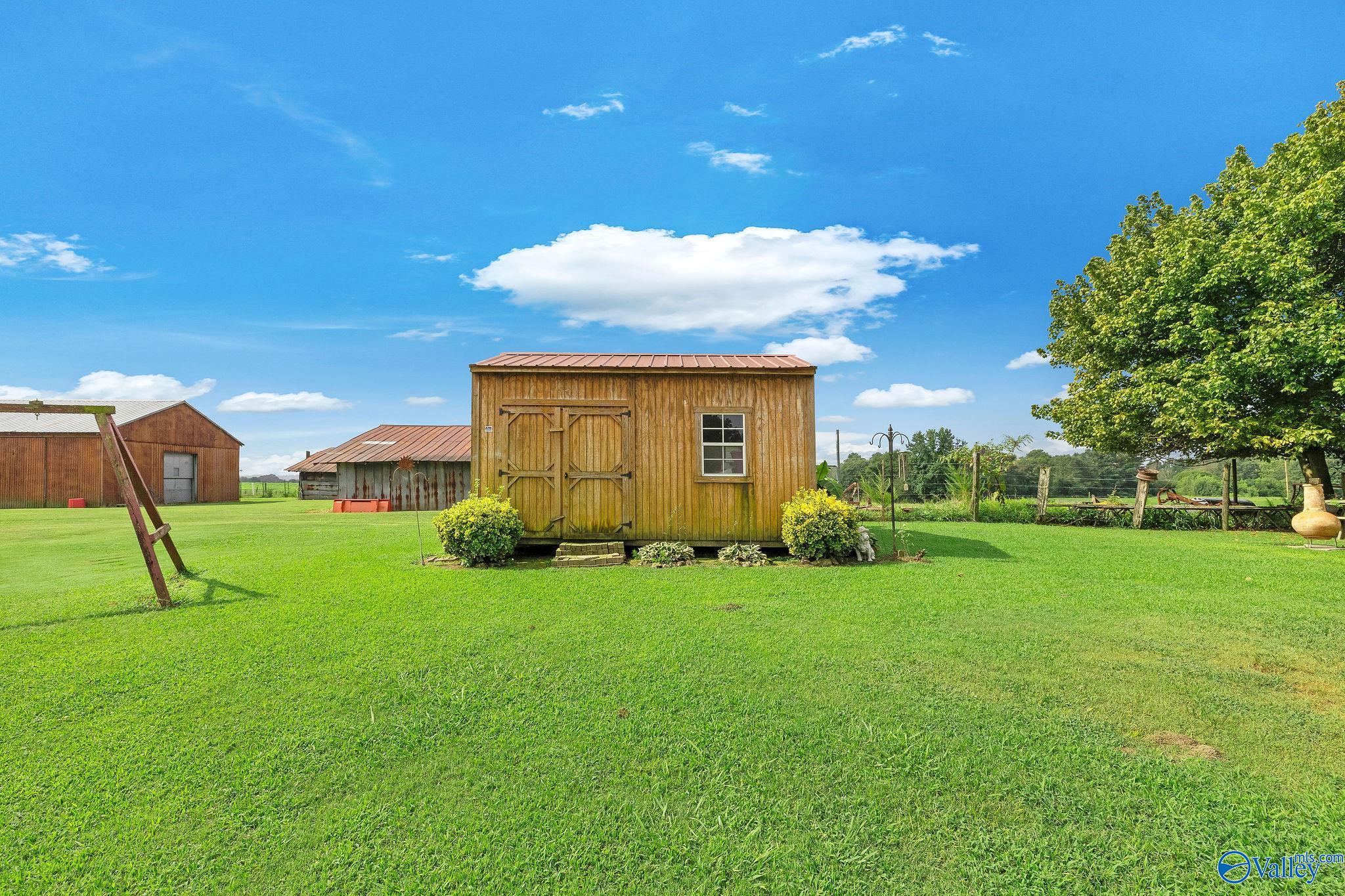 6829 Highpoint Road, Albertville