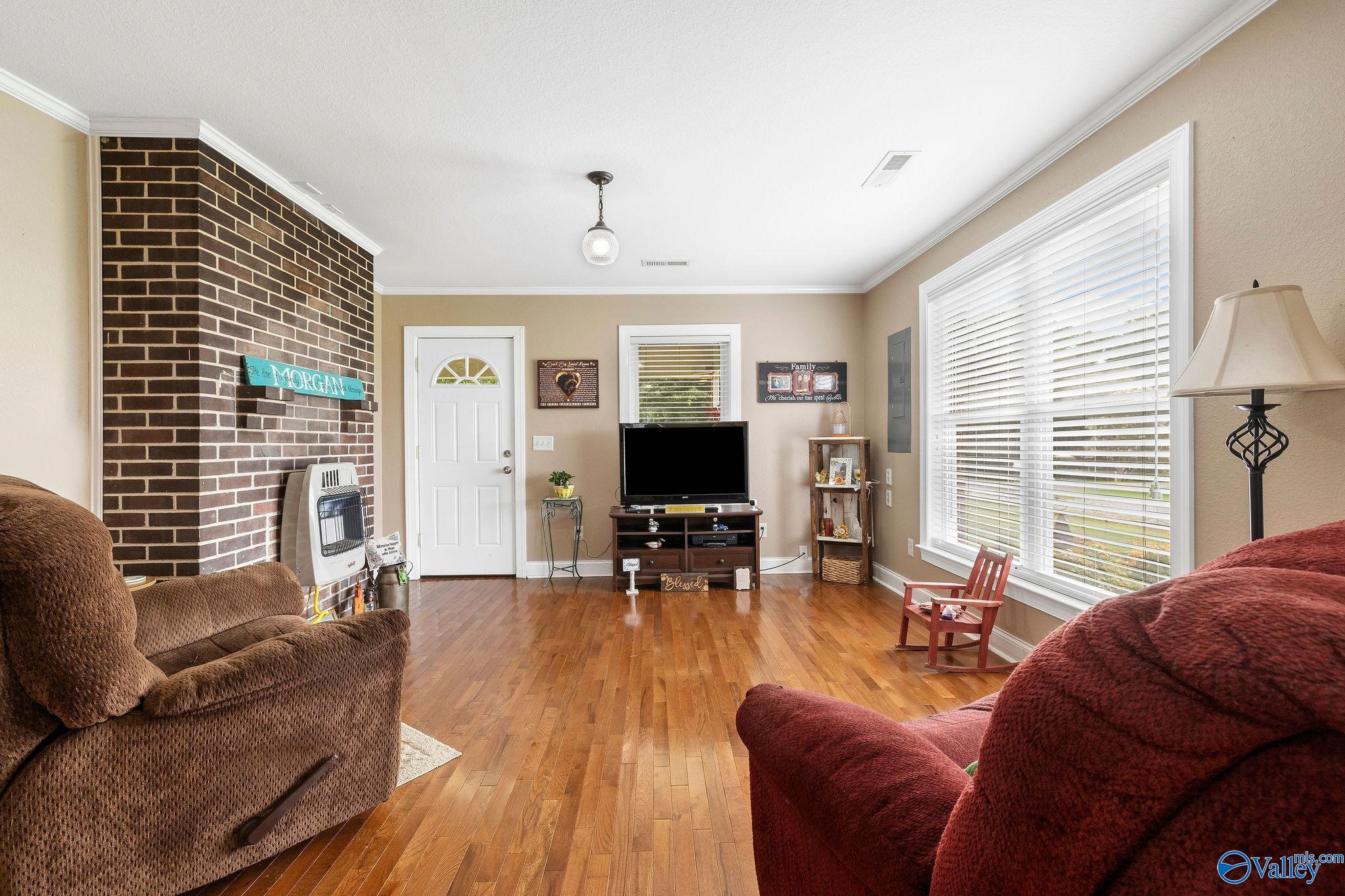 6829 Highpoint Road, Albertville