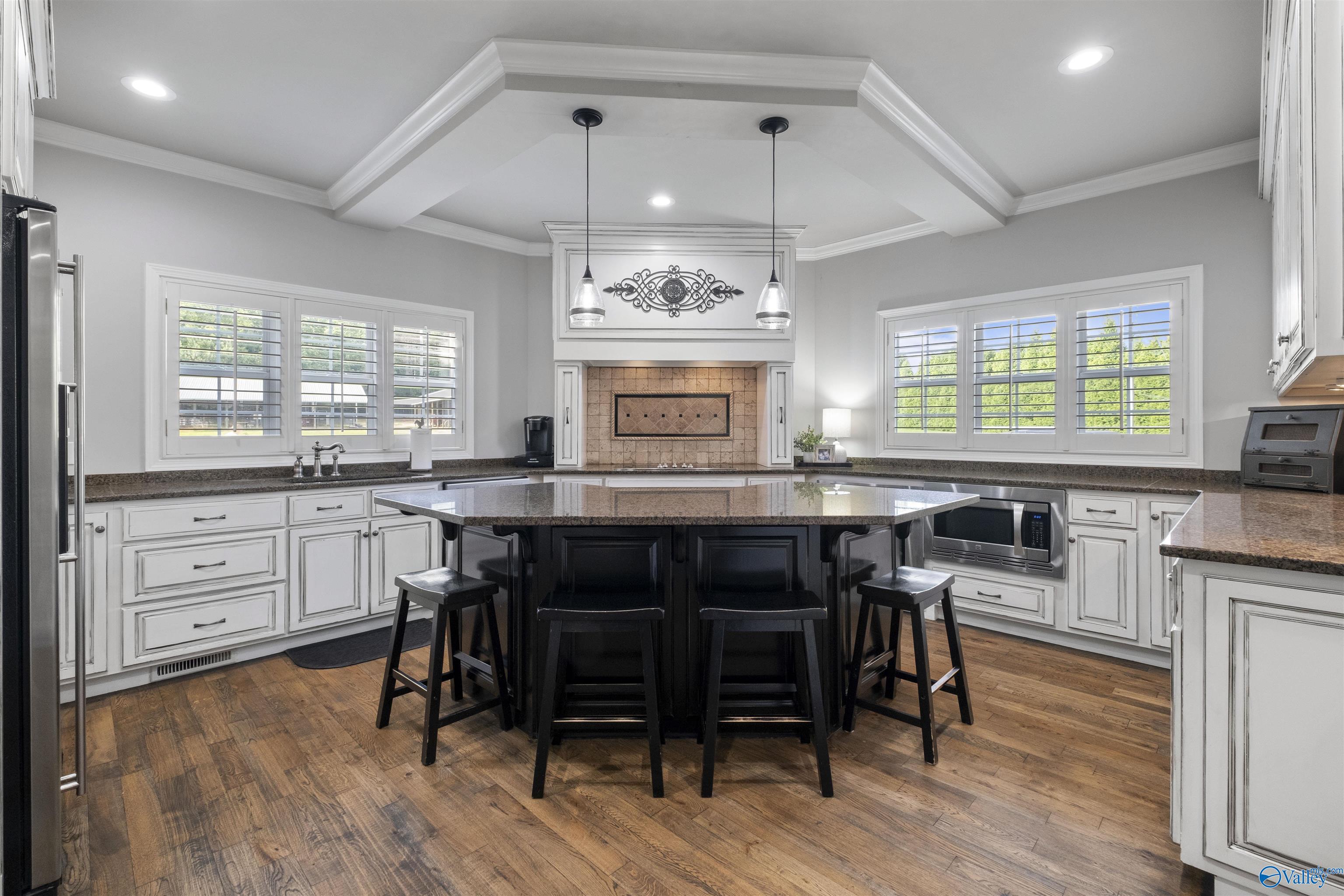 7805 Owls Hollow Road