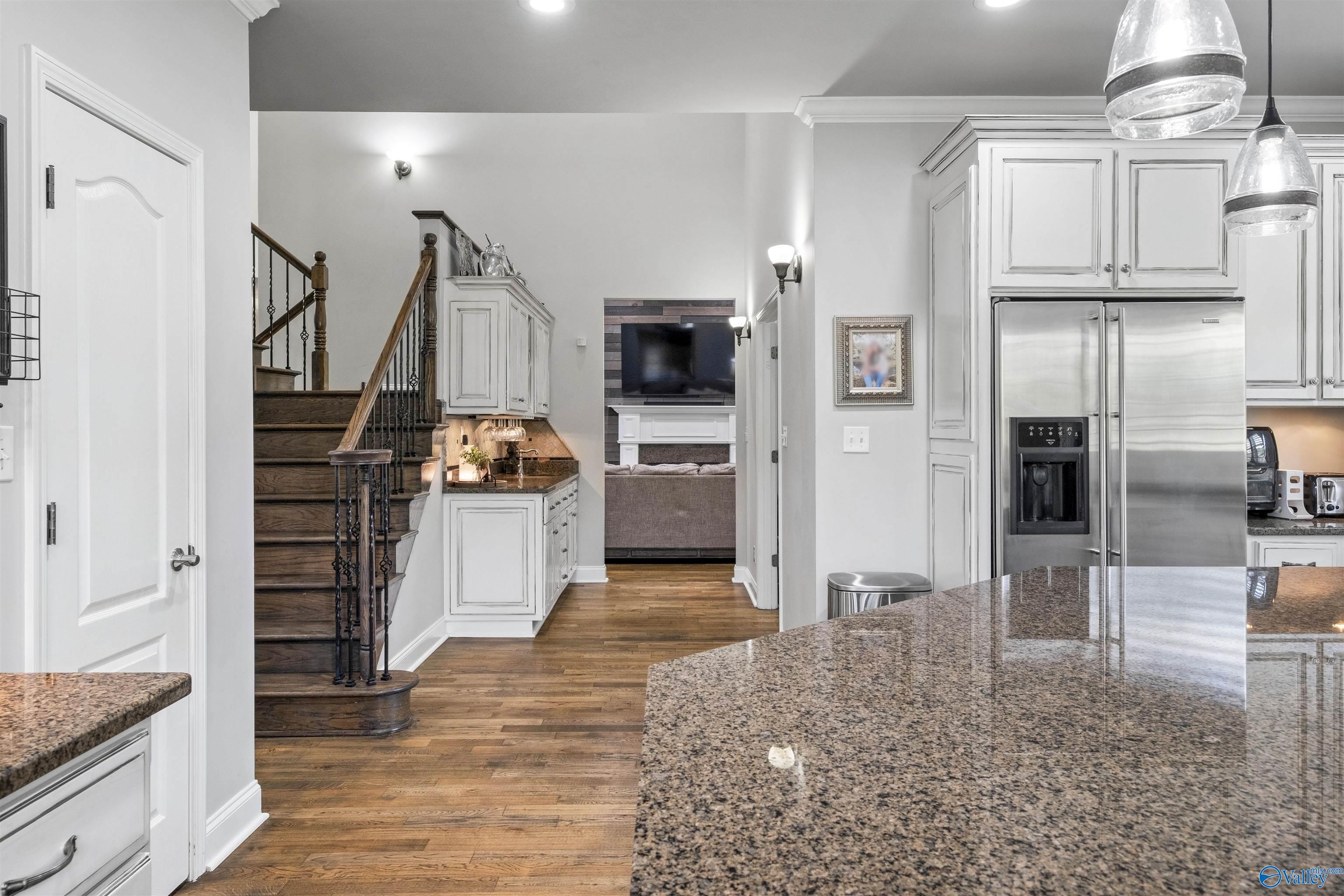 7805 Owls Hollow Road