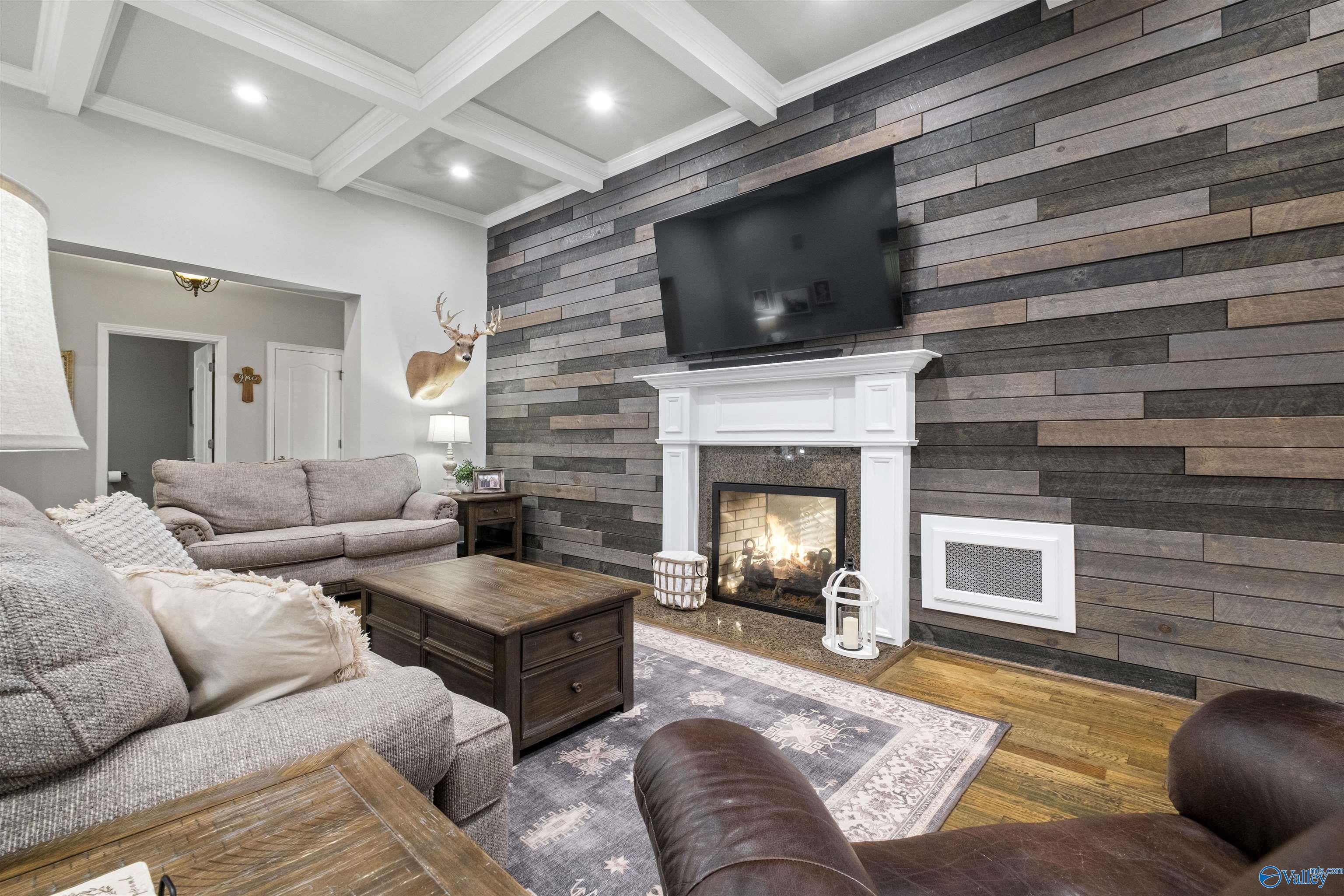 7805 Owls Hollow Road