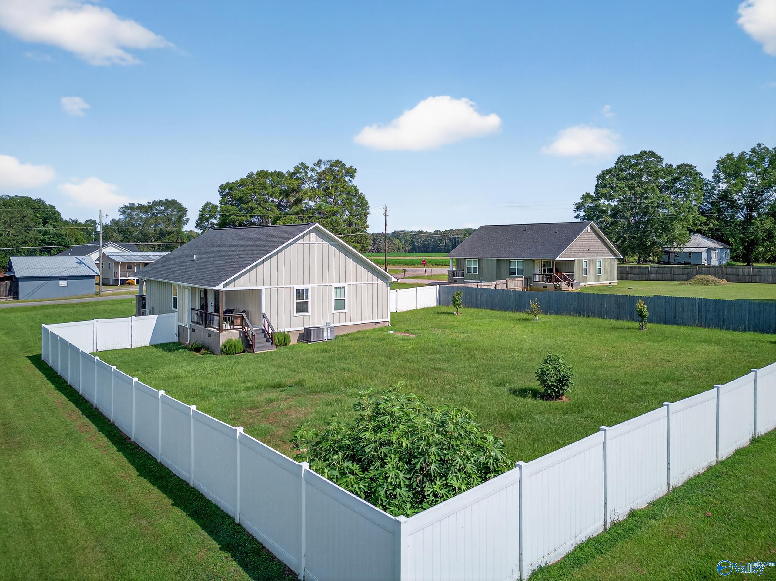 2676 Posey Road