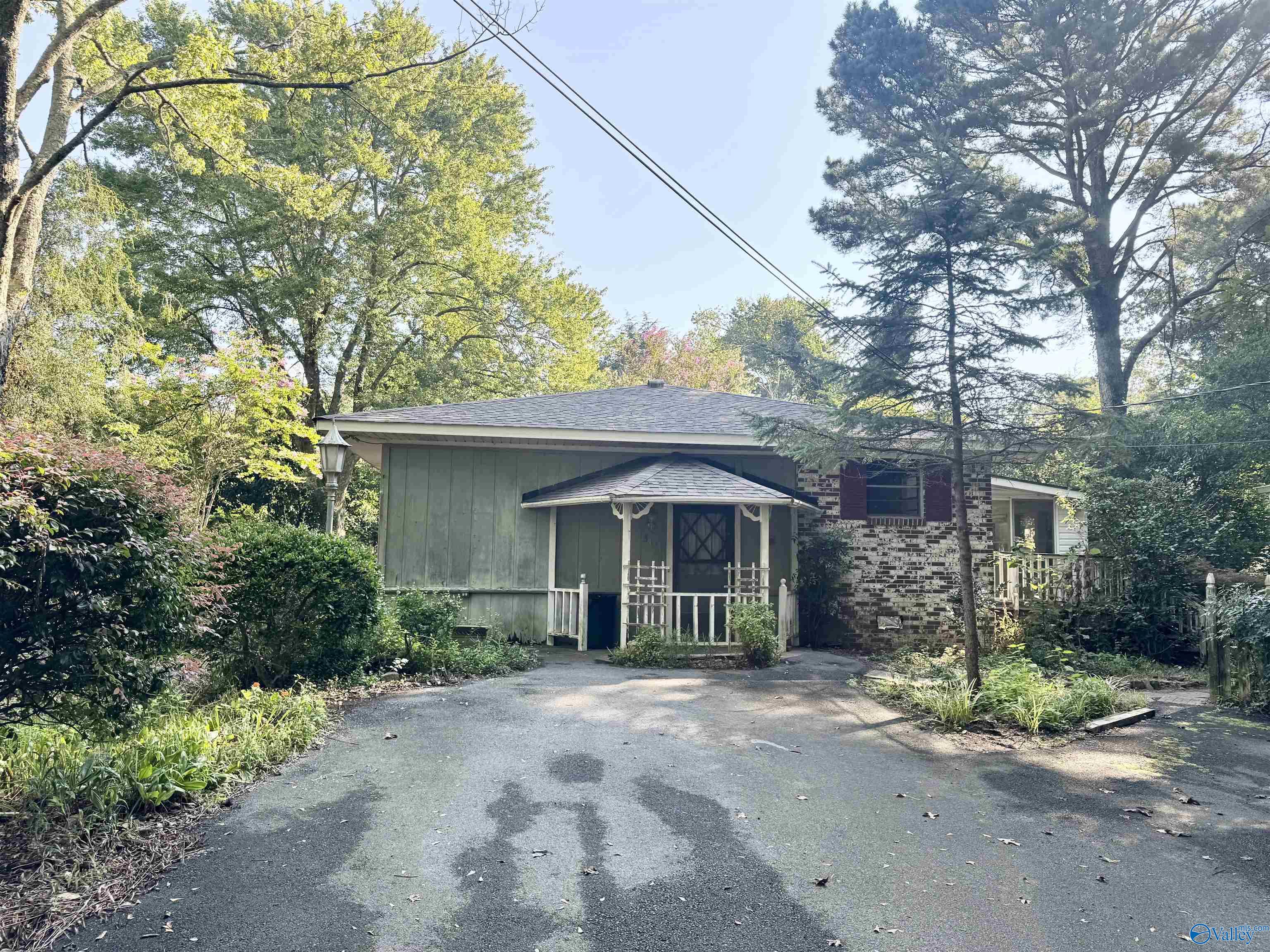 3144 Brow Road