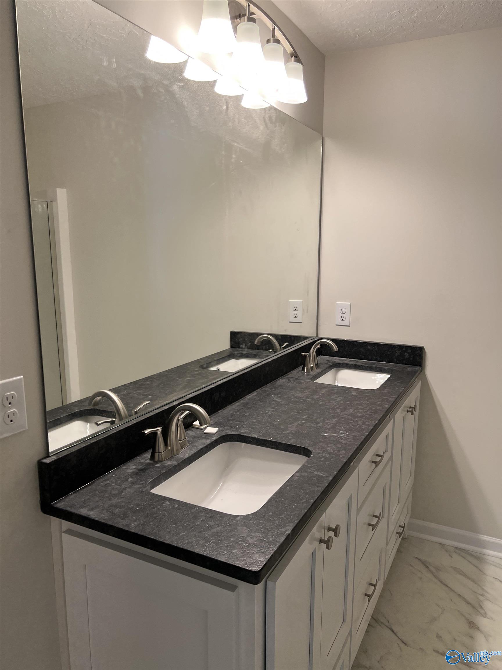 2460 Cedar Ridge Circle