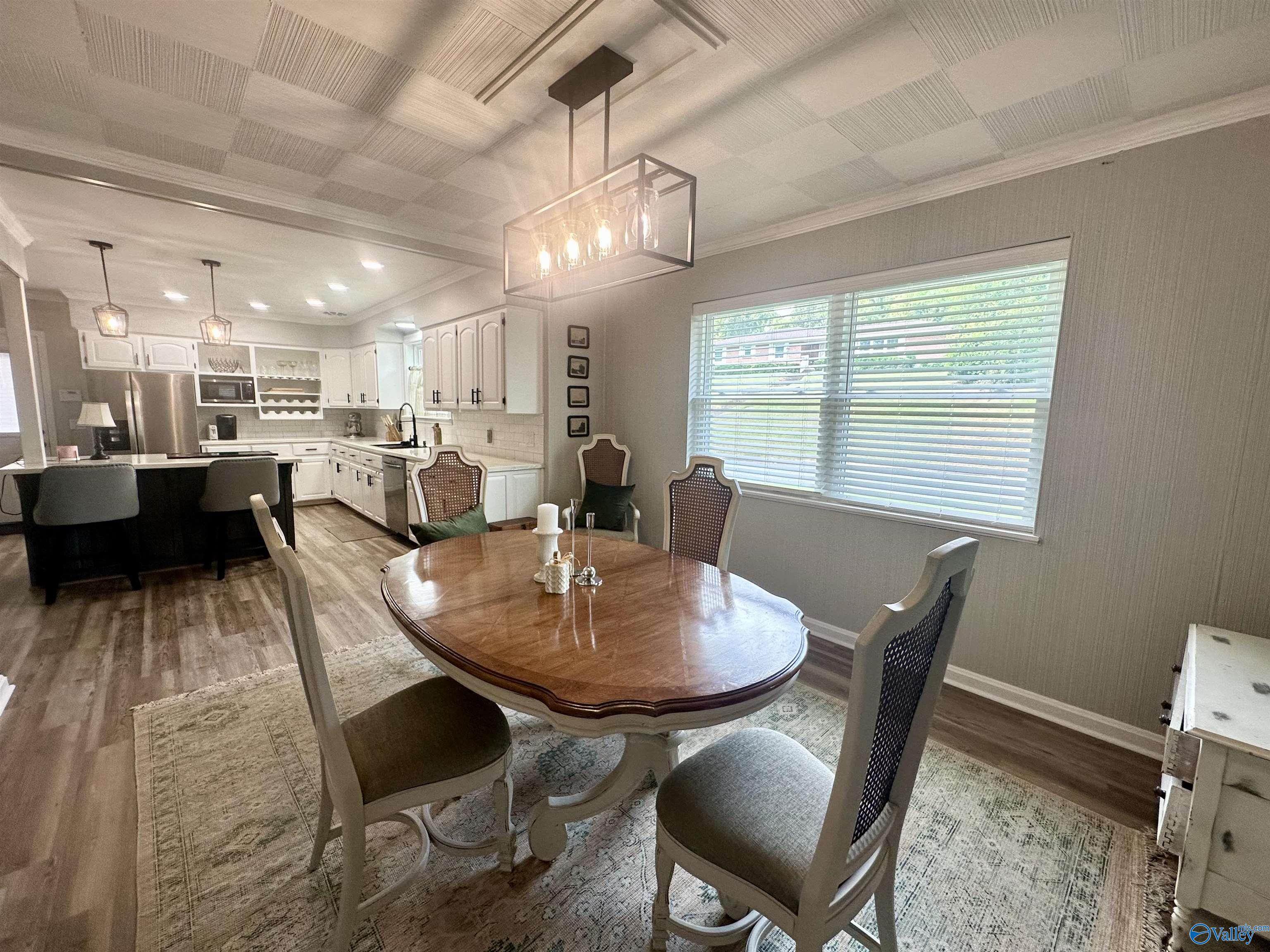 916 Edgewood Drive