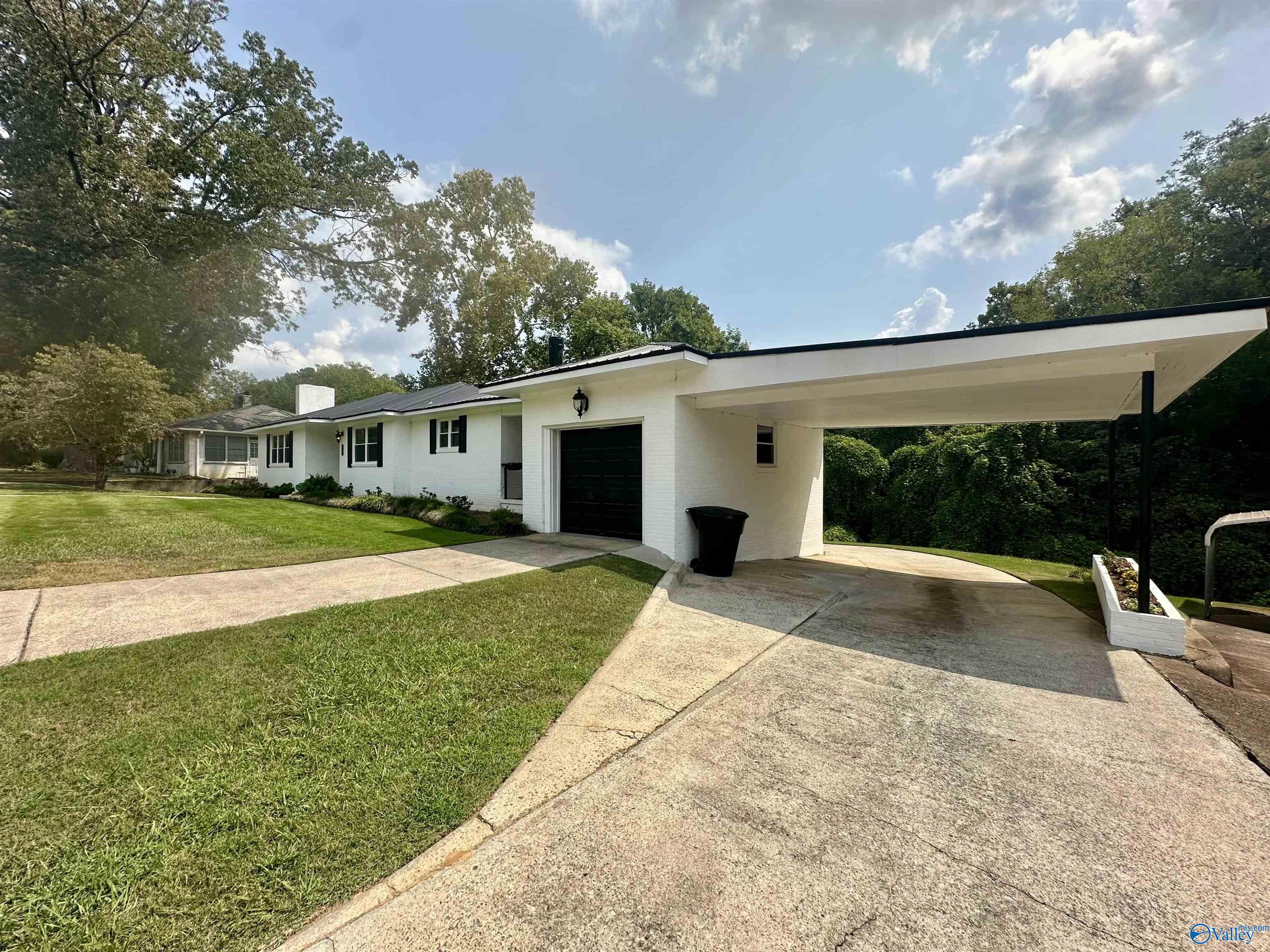 916 Edgewood Drive
