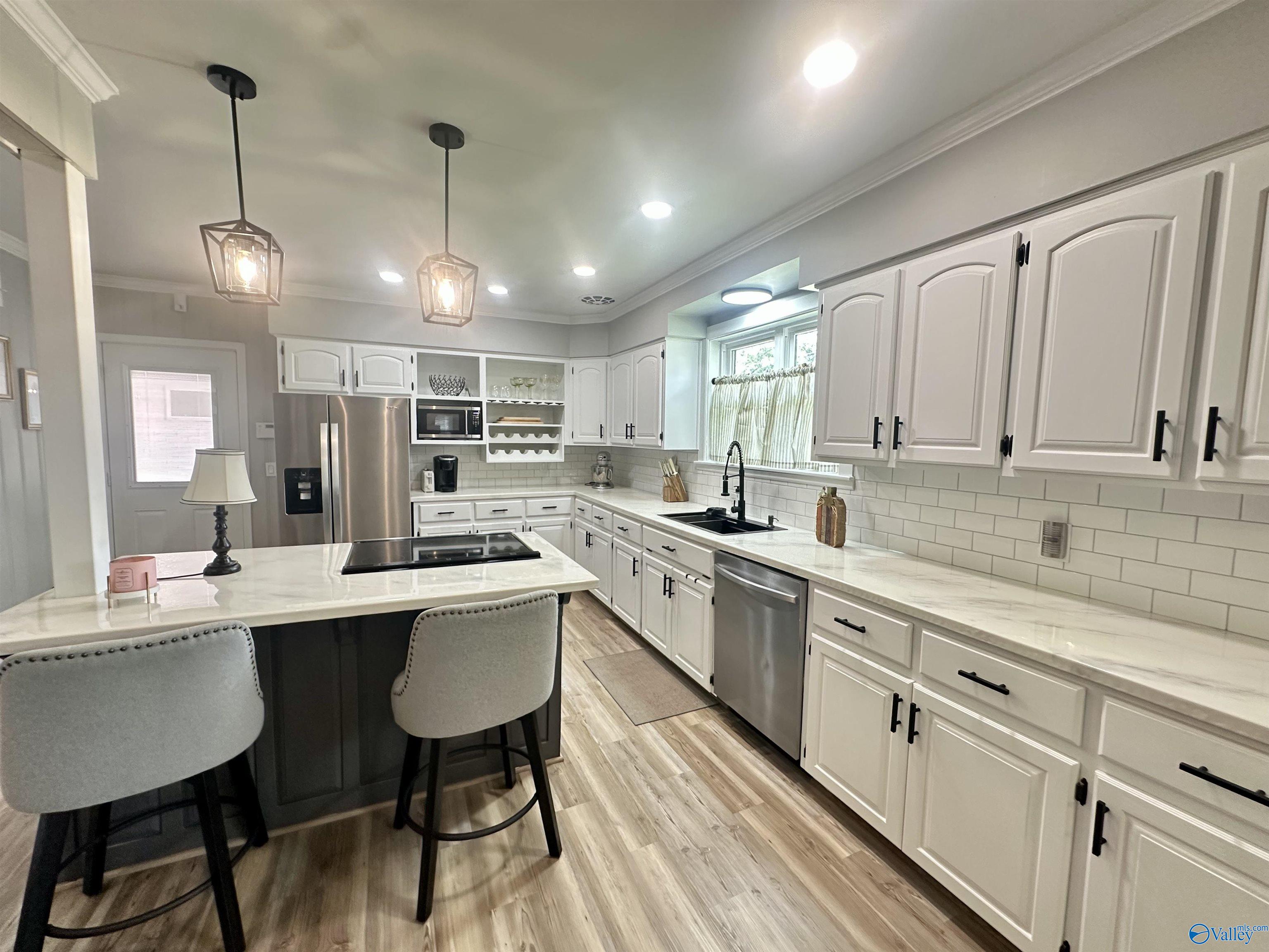 916 Edgewood Drive