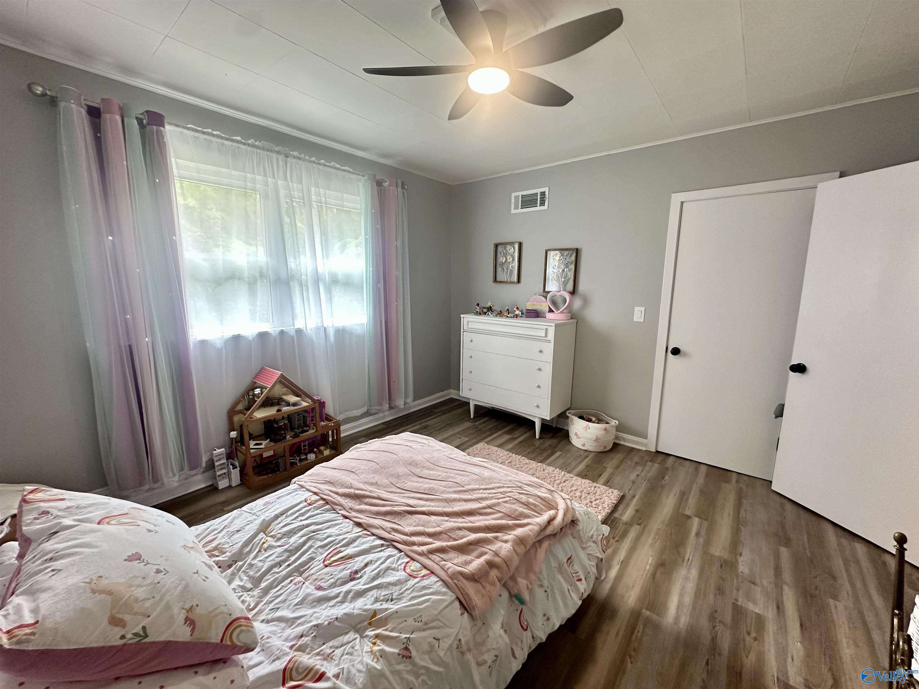 916 Edgewood Drive