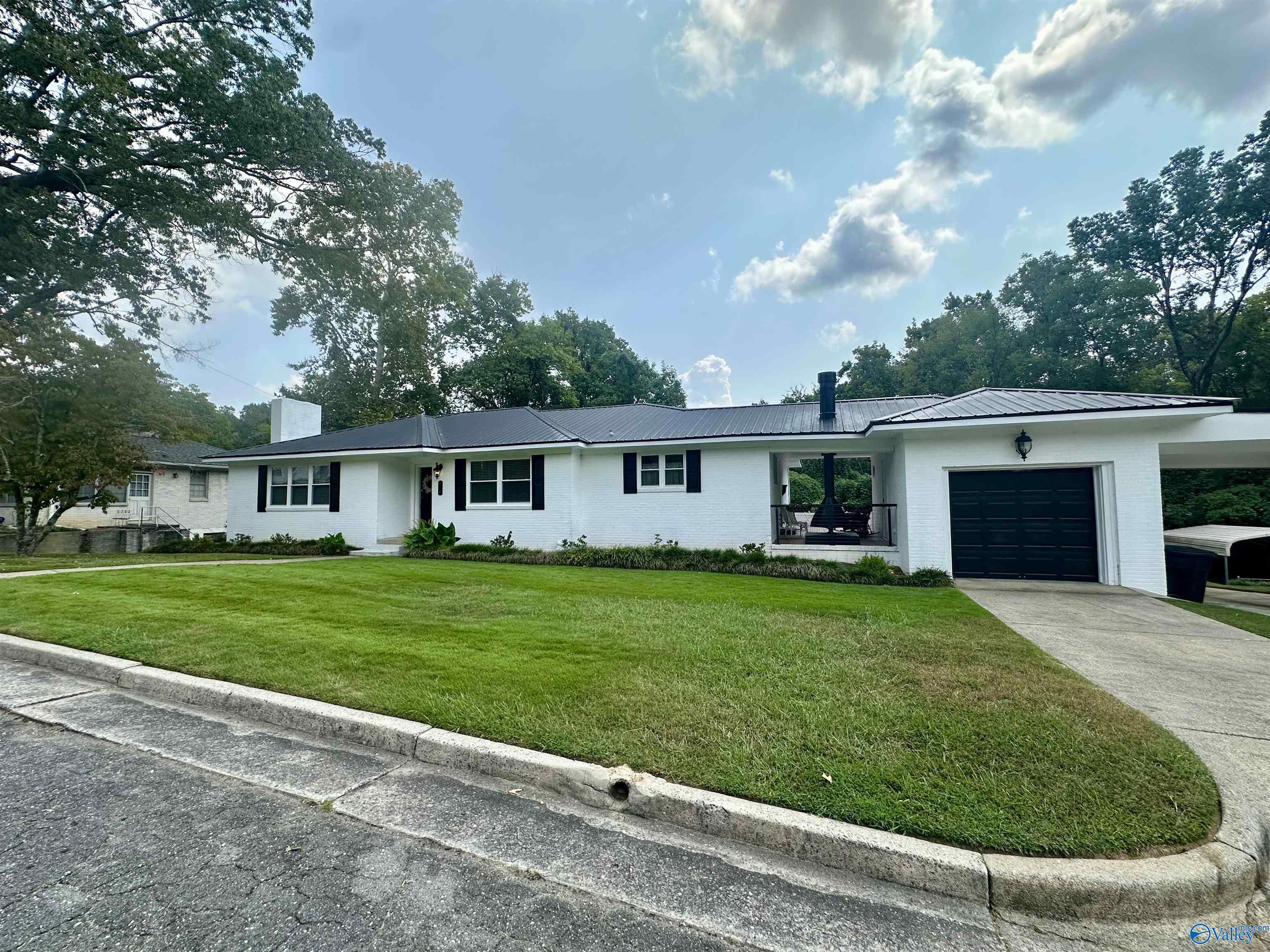 916 Edgewood Drive