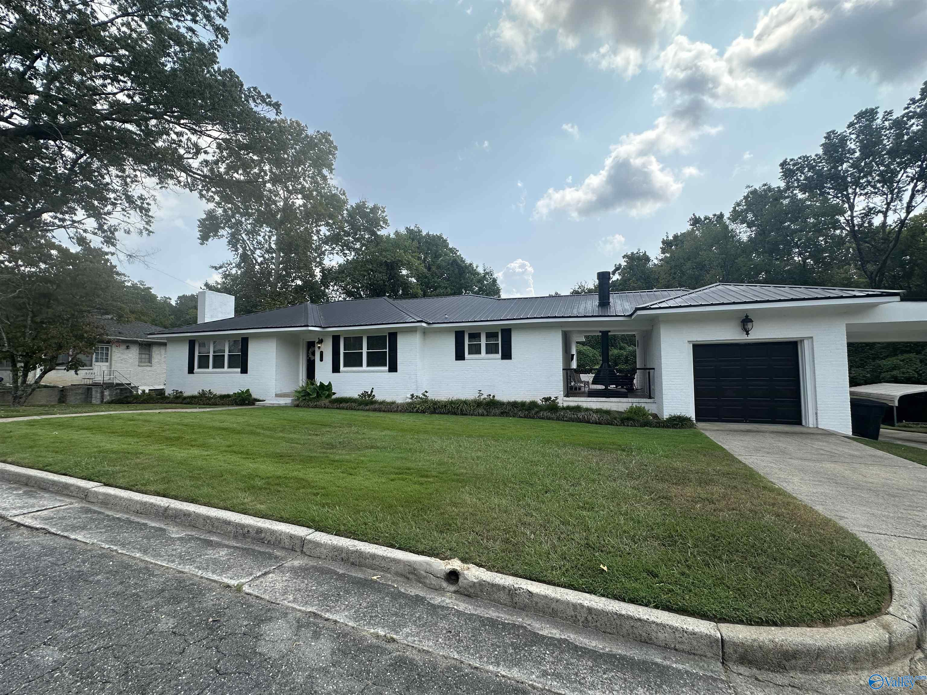 916 Edgewood Drive