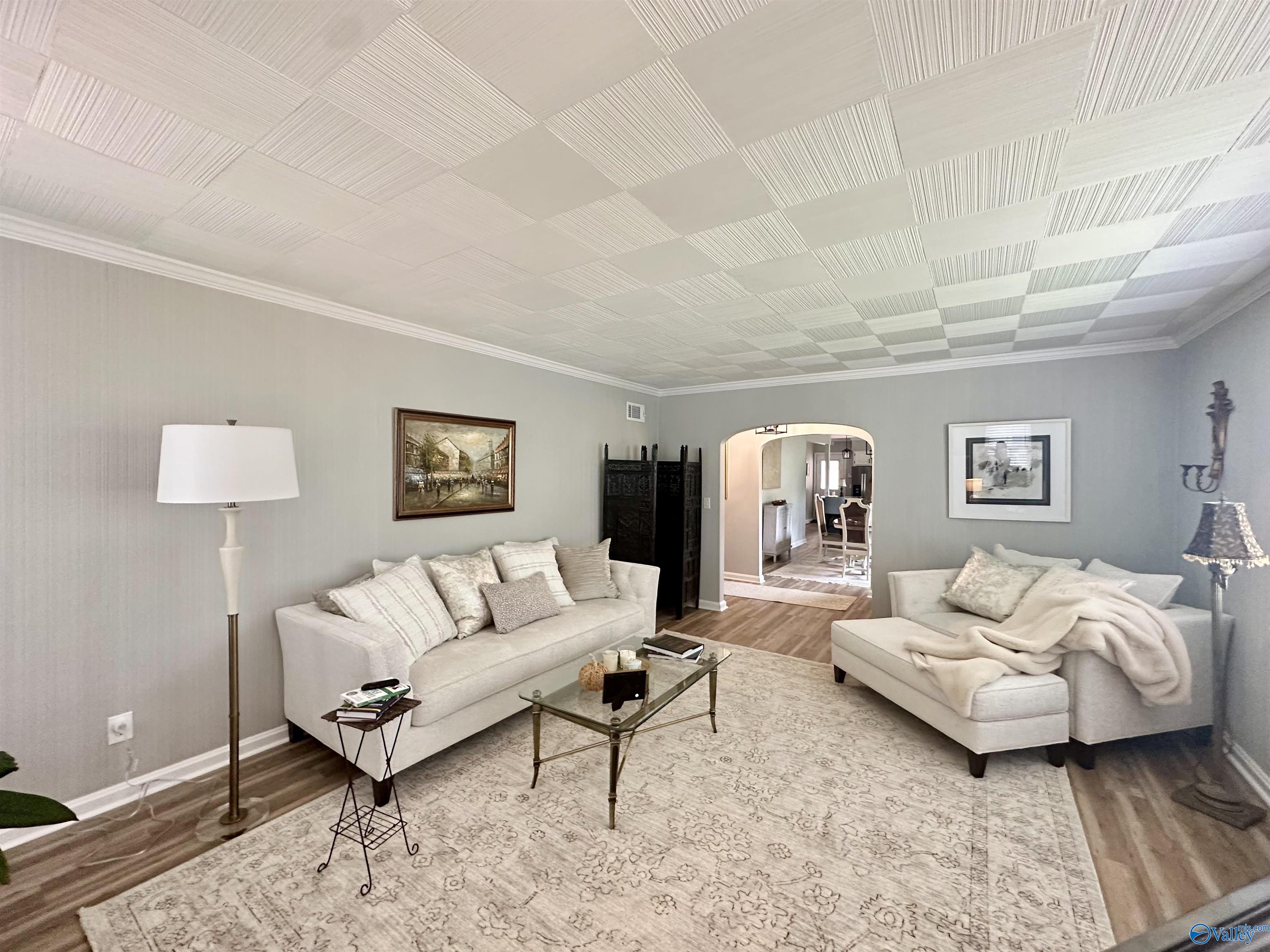 916 Edgewood Drive