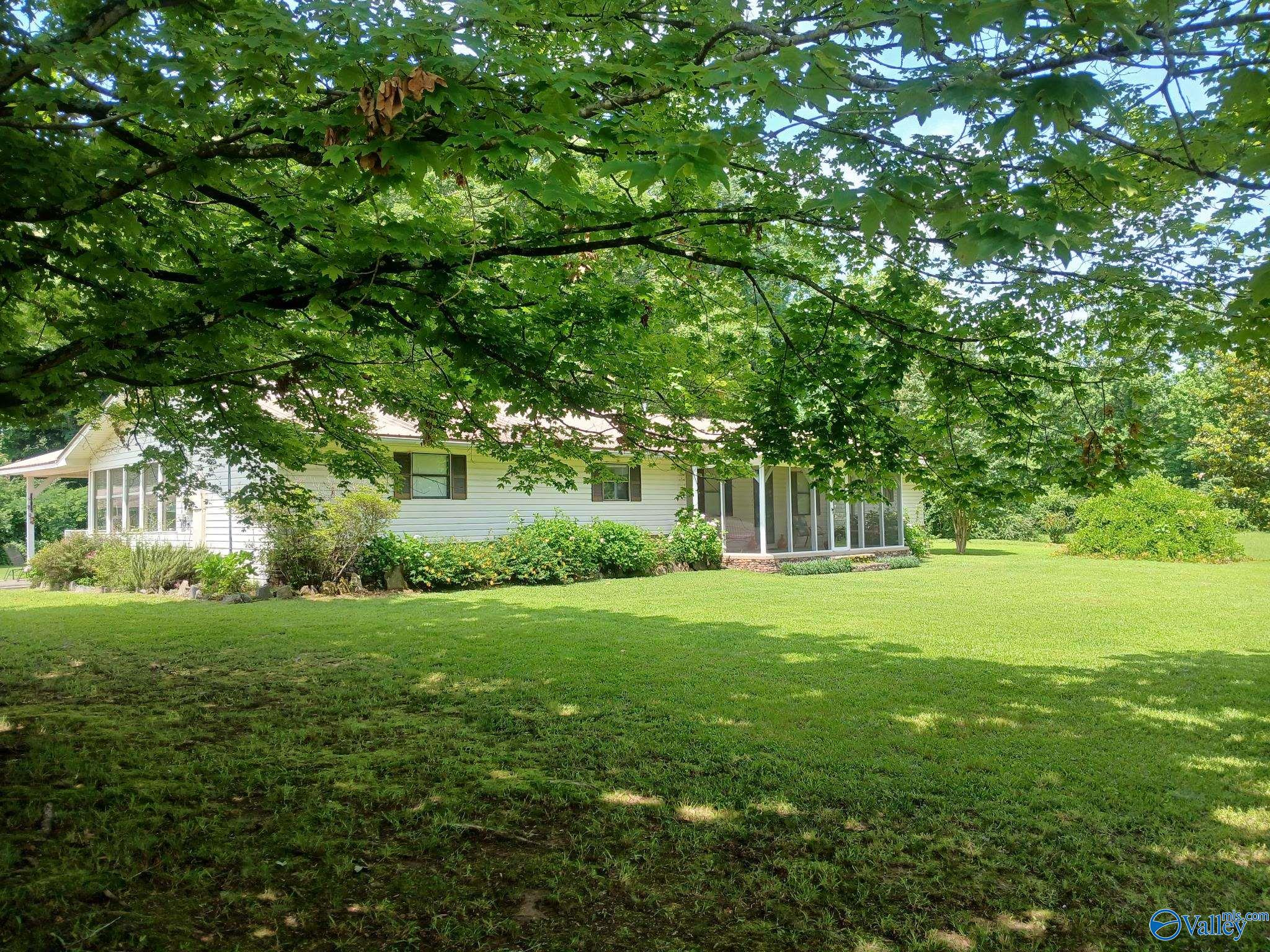 170 Satterfield Lane N