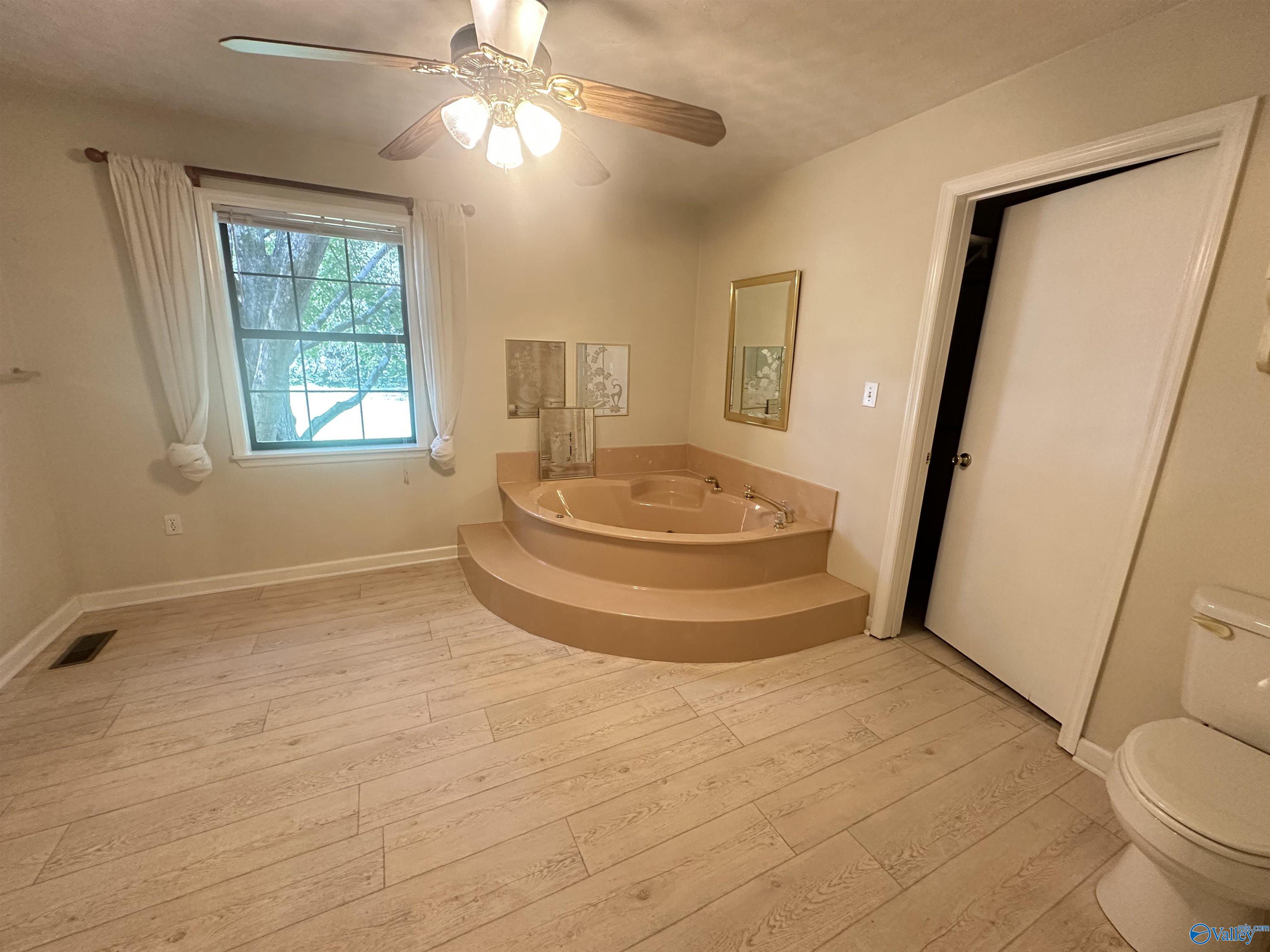 170 Satterfield Lane N