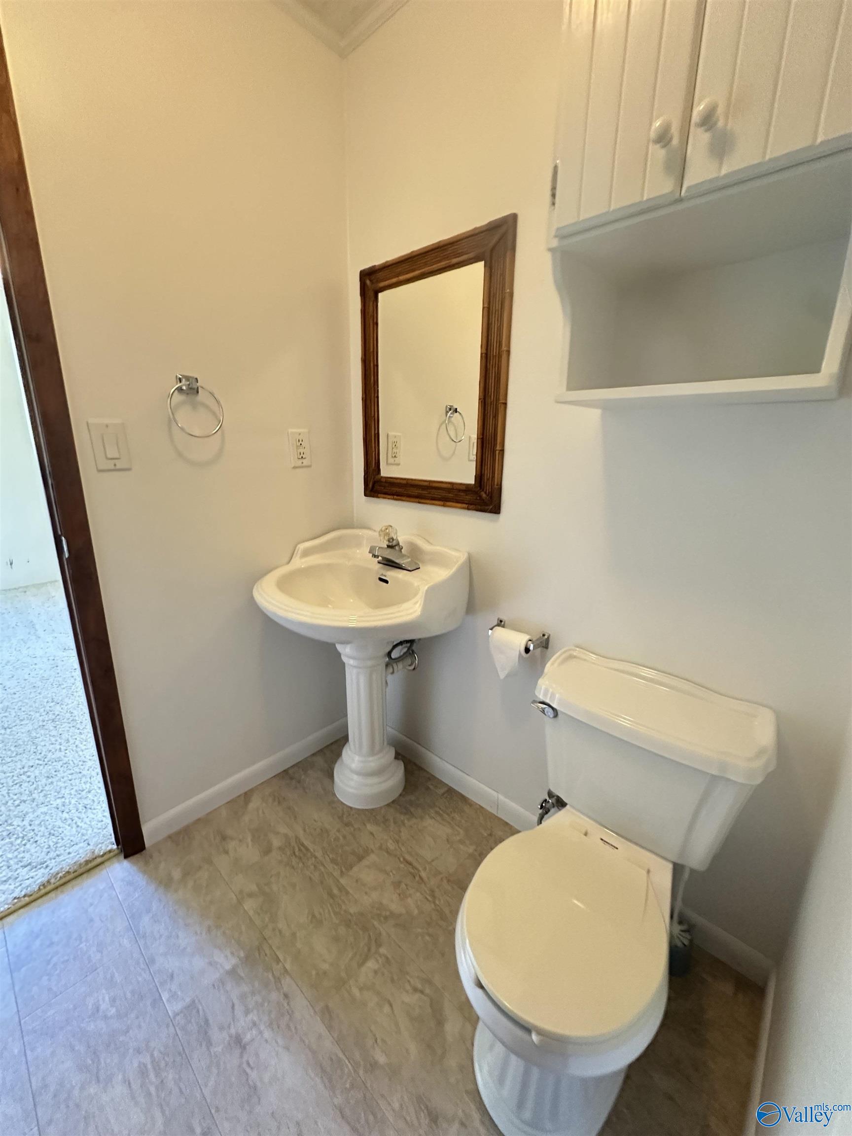 170 Satterfield Lane N