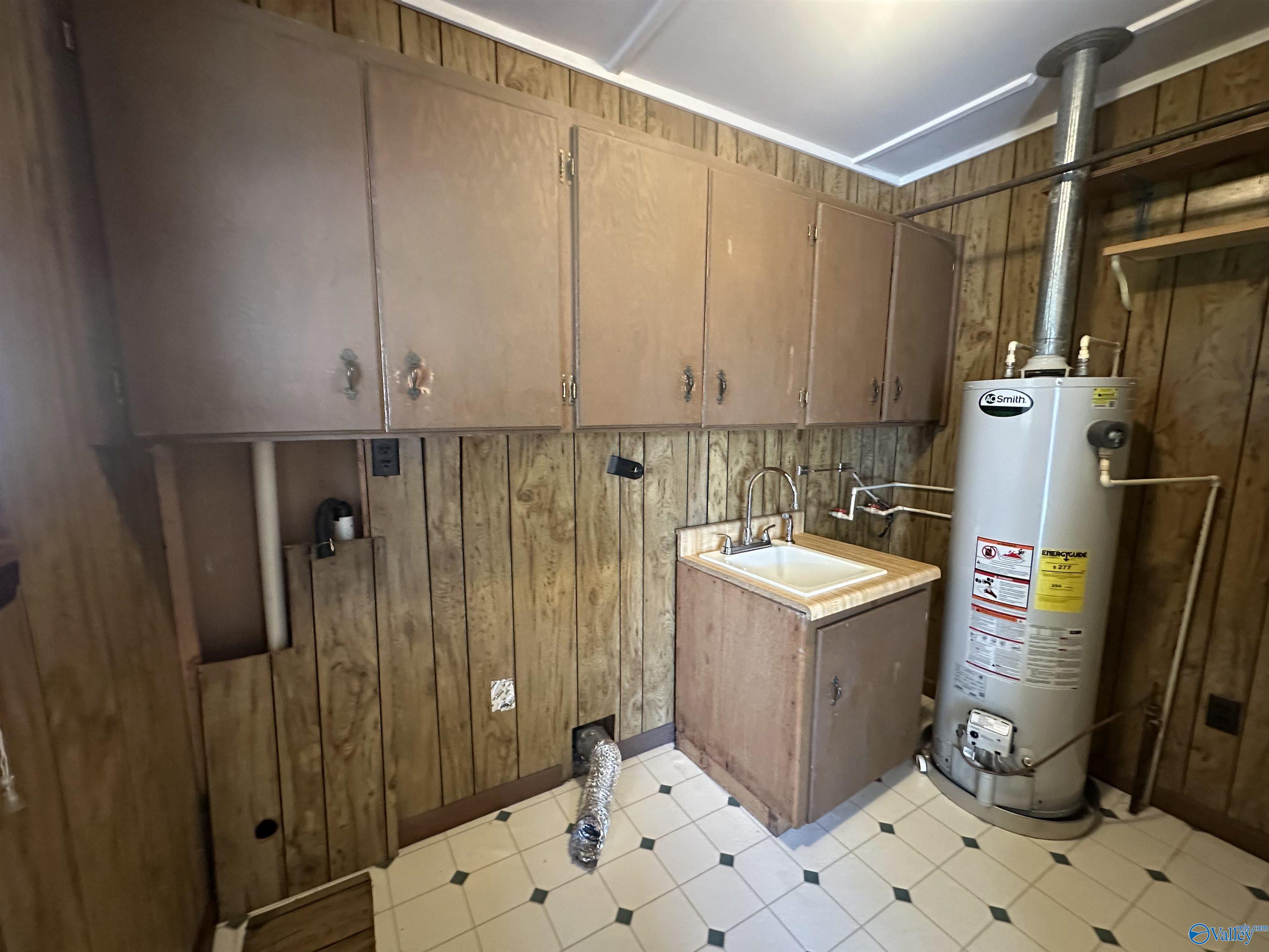 170 Satterfield Lane N