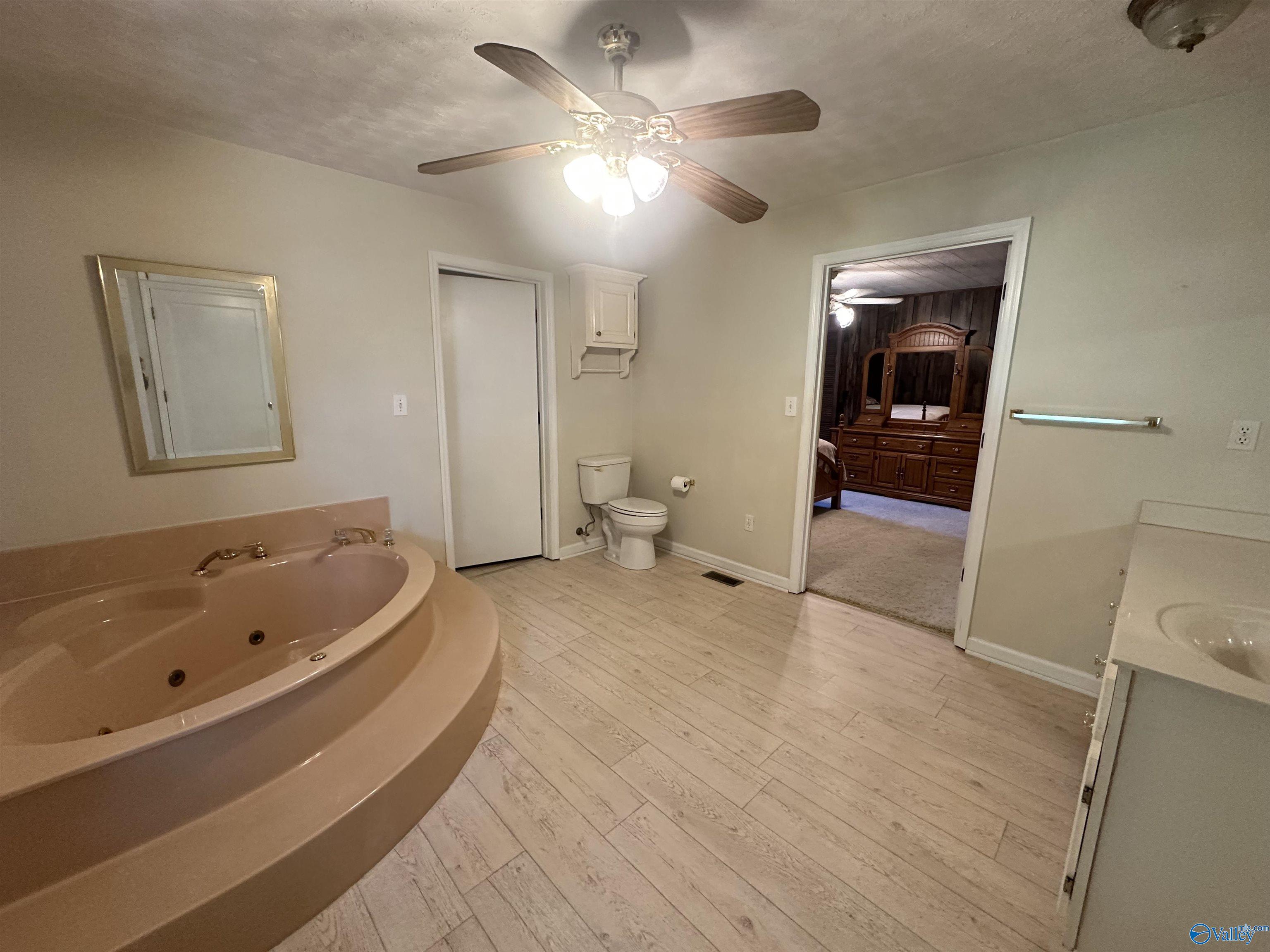 170 Satterfield Lane N