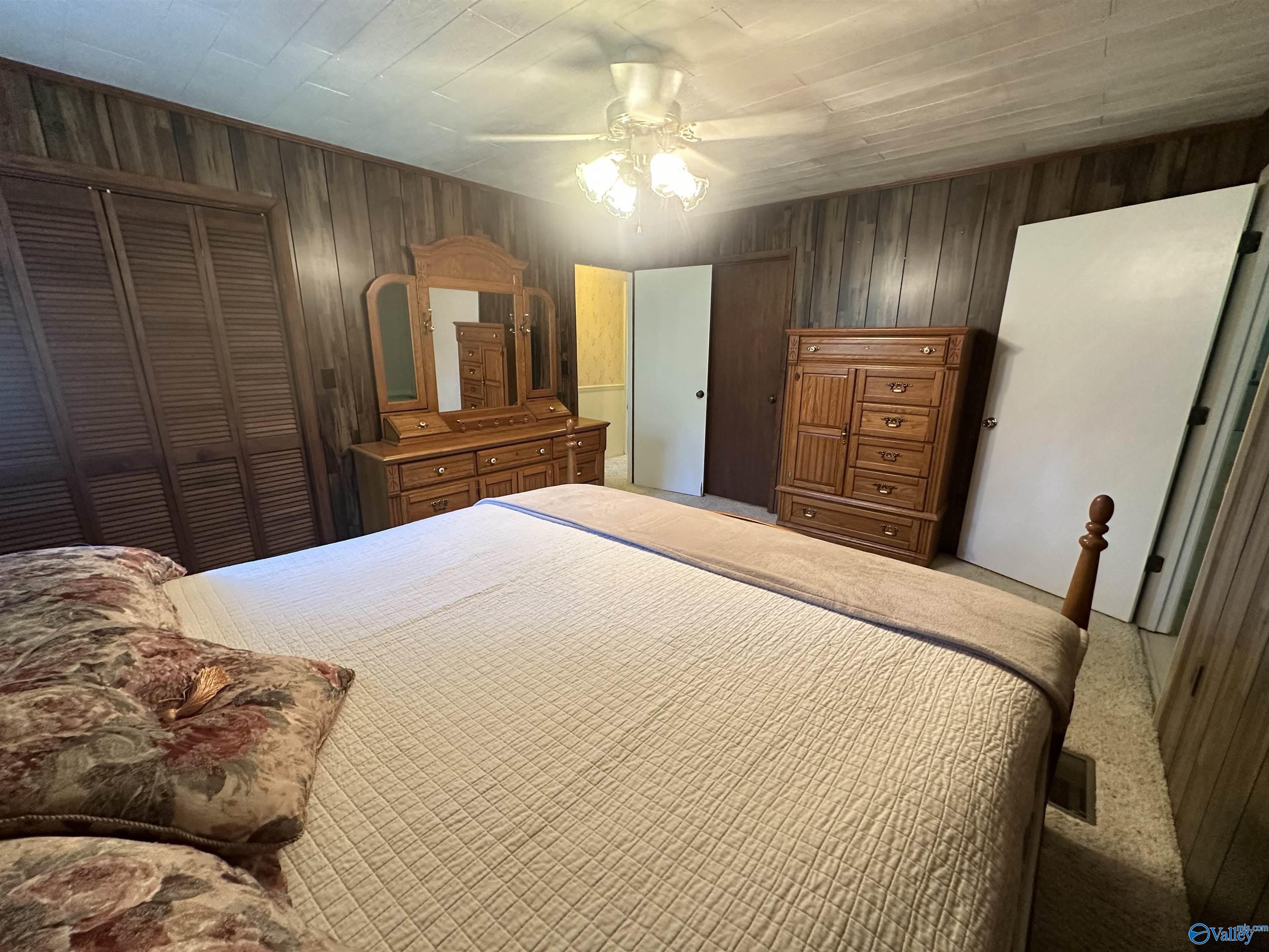 170 Satterfield Lane N