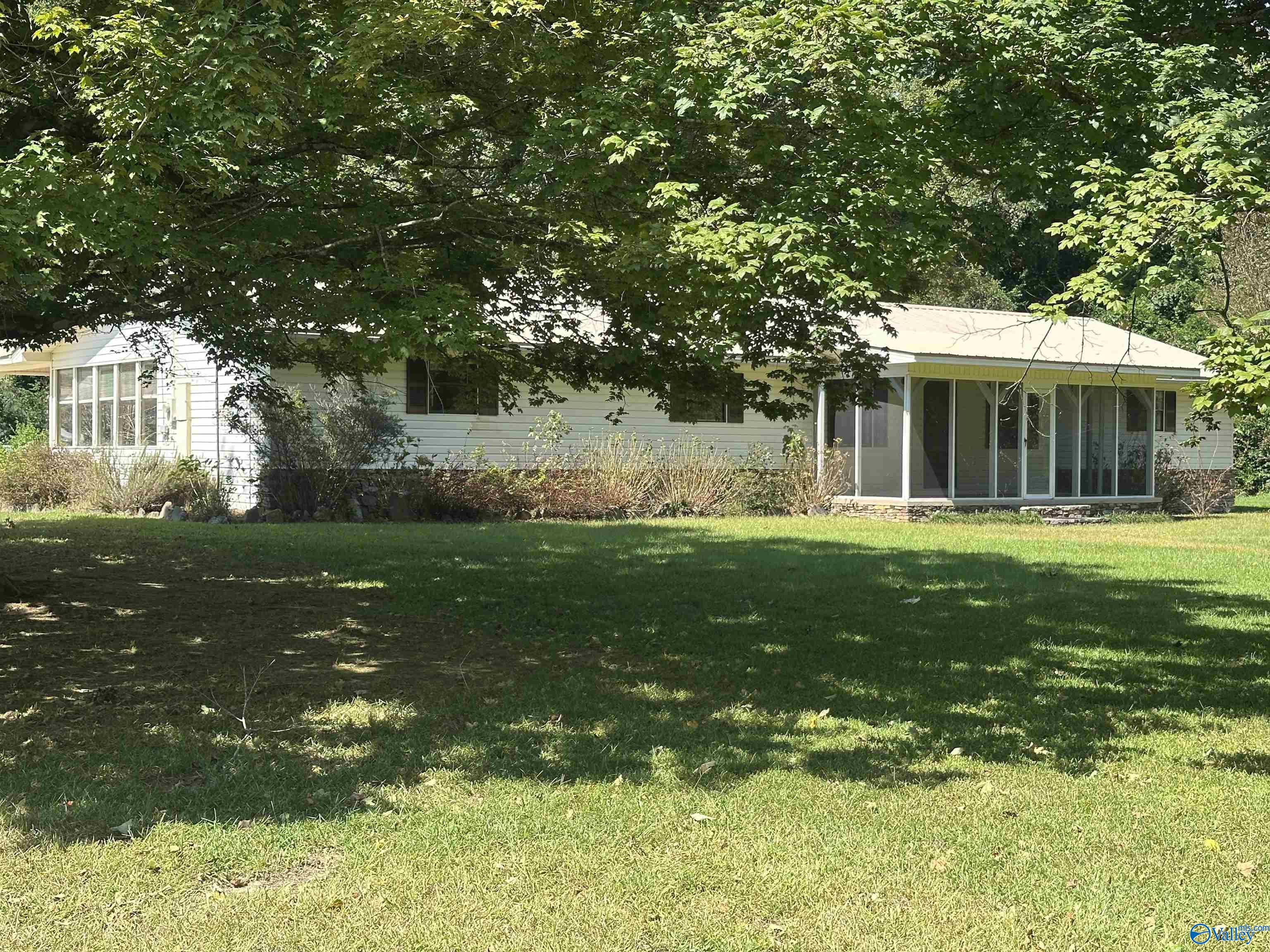 170 Satterfield Lane N