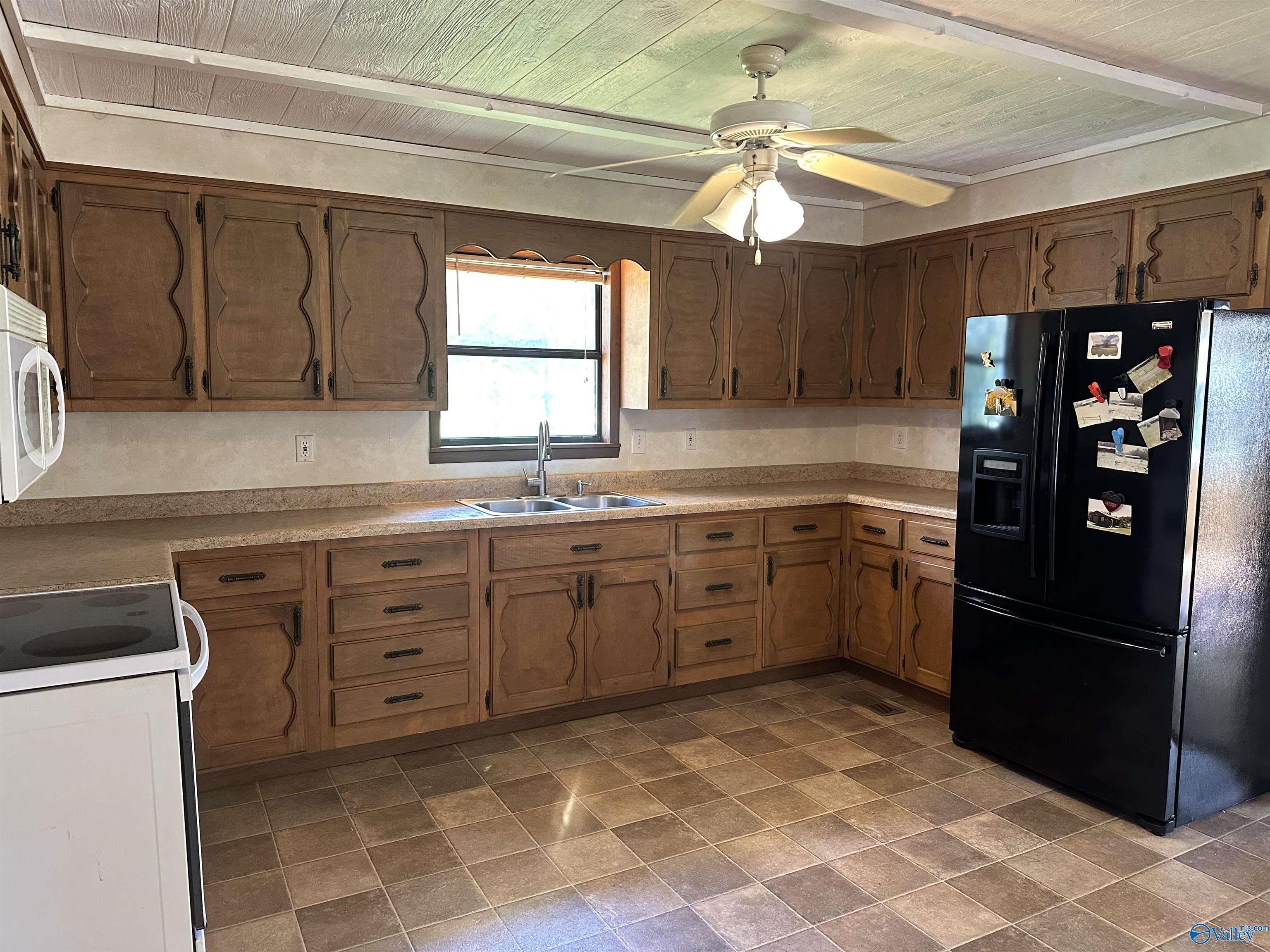 170 Satterfield Lane N