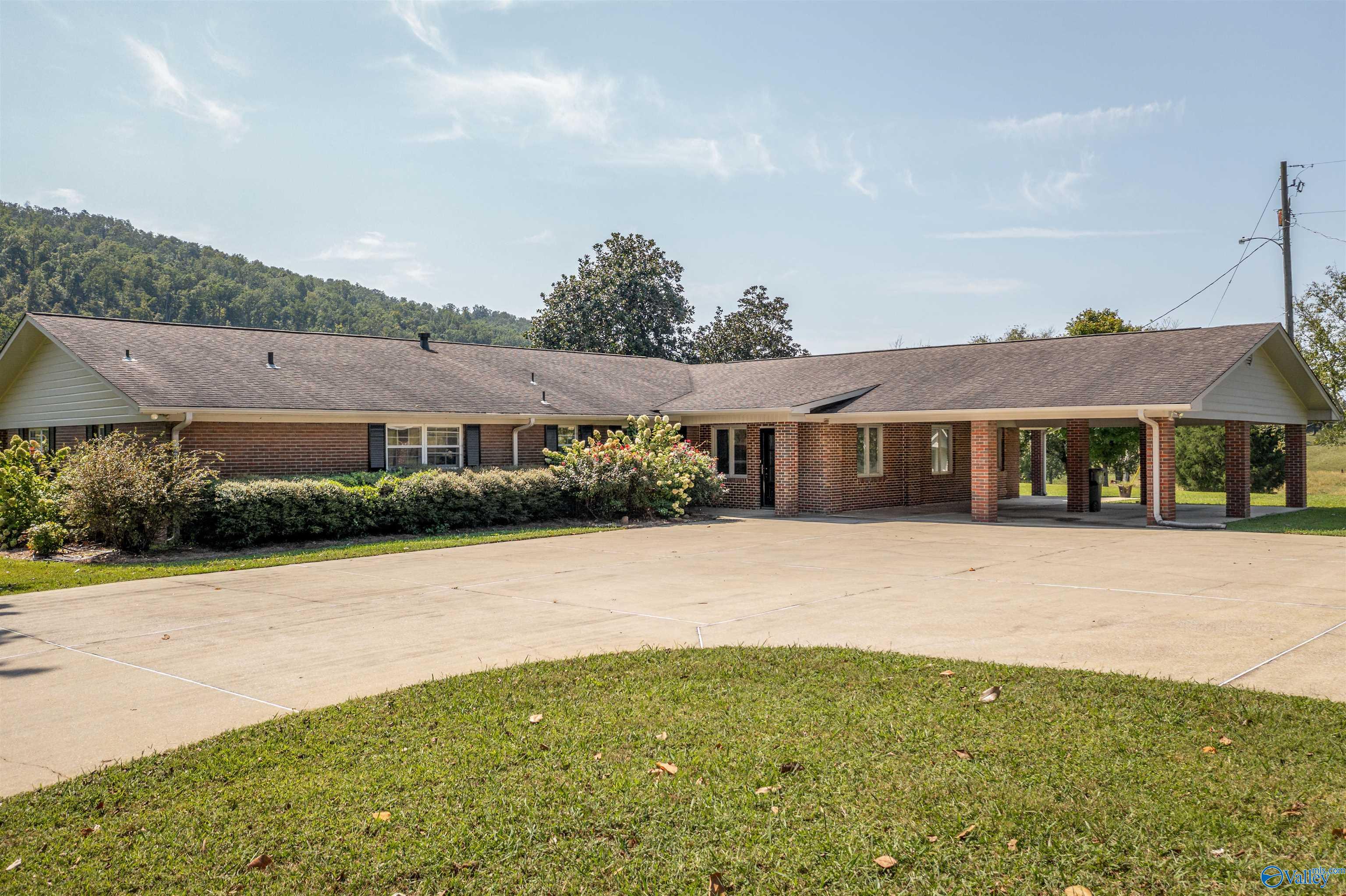 4294 US Highway 11 N