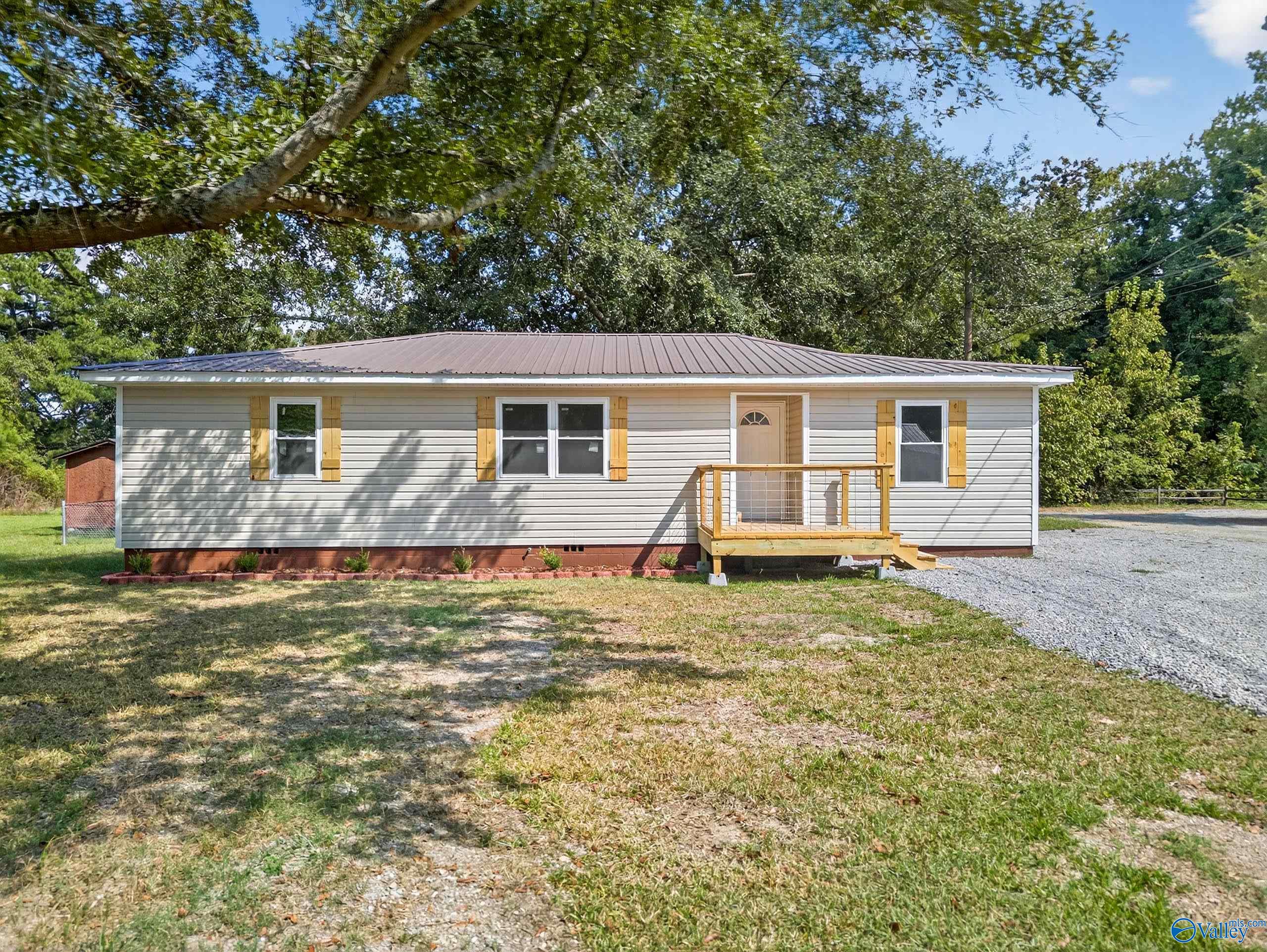 400 Lonesome Bend Road