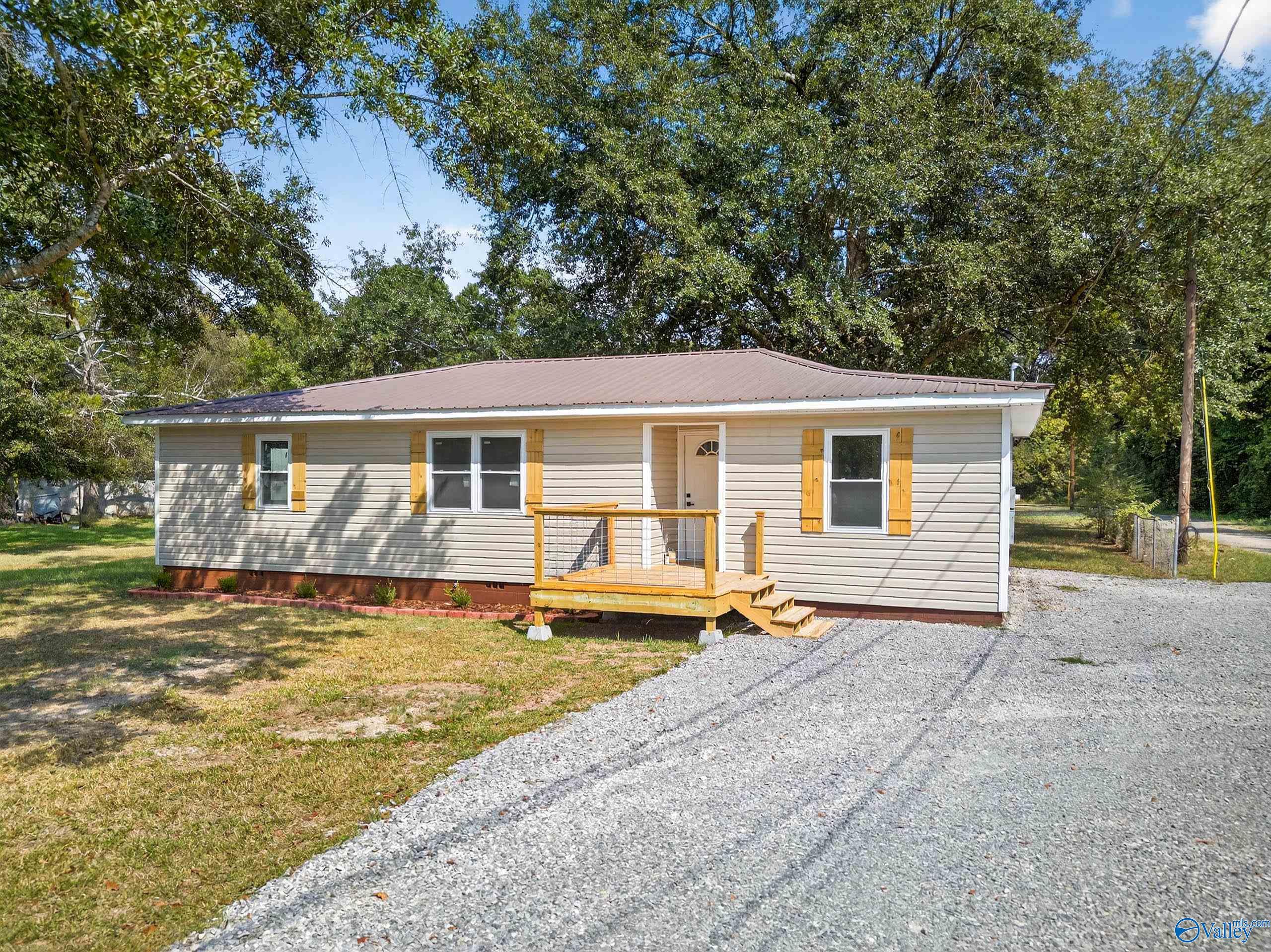 400 Lonesome Bend Road