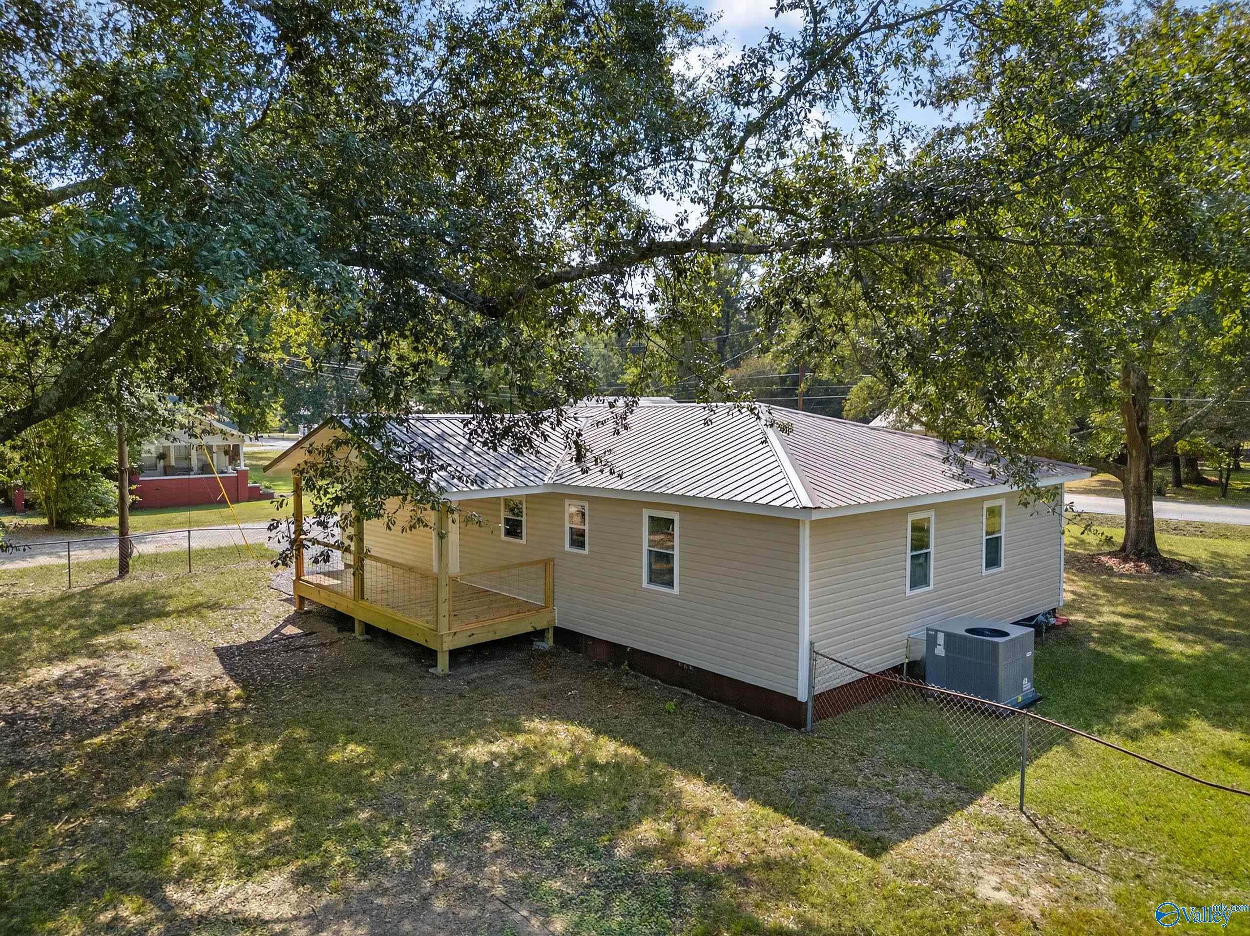 400 Lonesome Bend Road