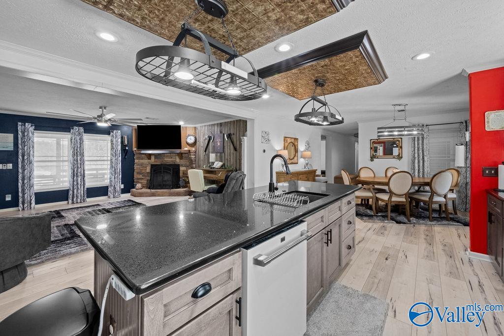 606 Red Eagle Road